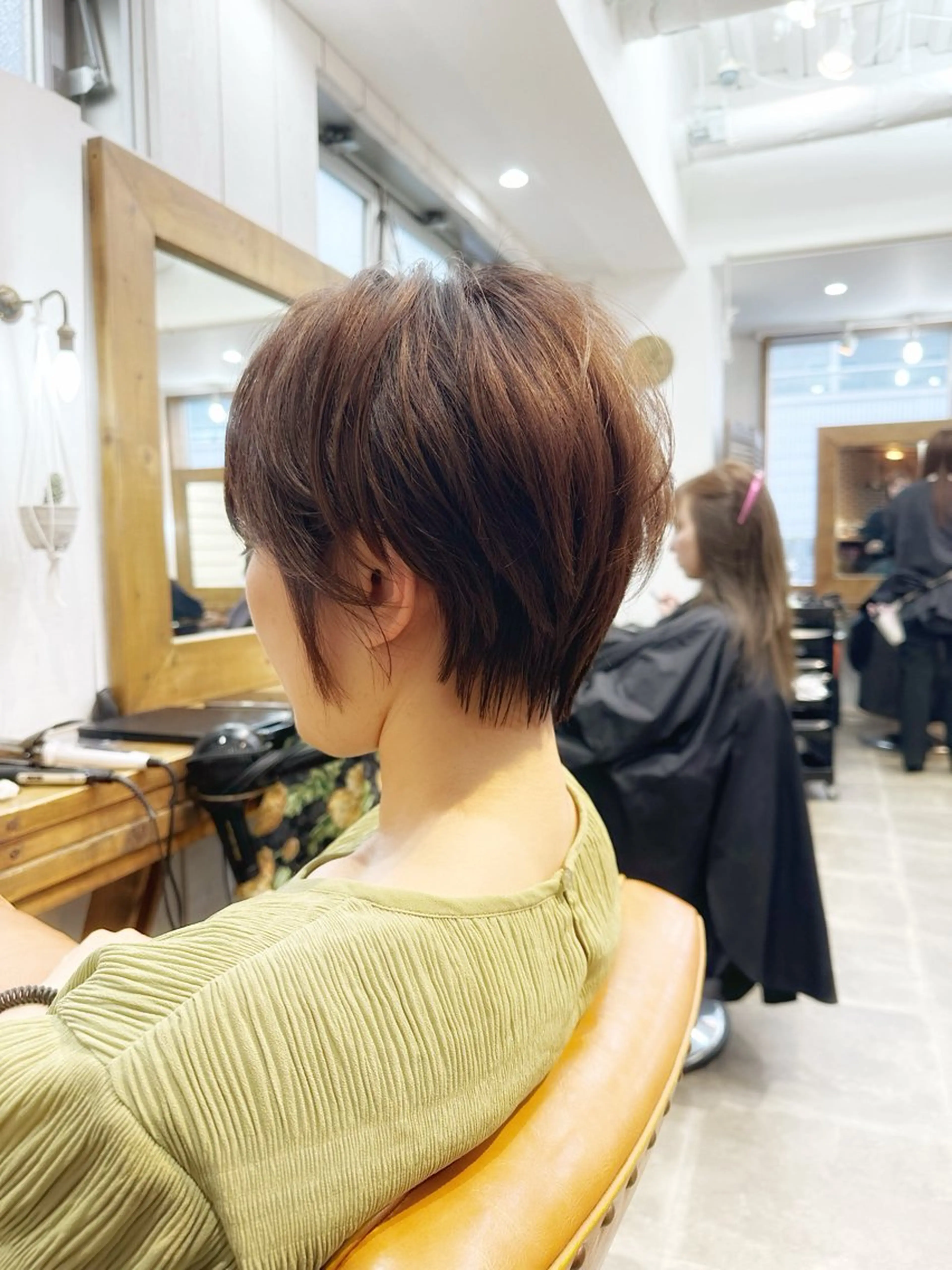 ショート カラー ショートボブ ハンサムショート ブリーチ ブリーチなしカラー ボブ カット ヘアカラー newline銀座所属・銀座ショート/ 大人ショート/金子涼のヘアスタイル