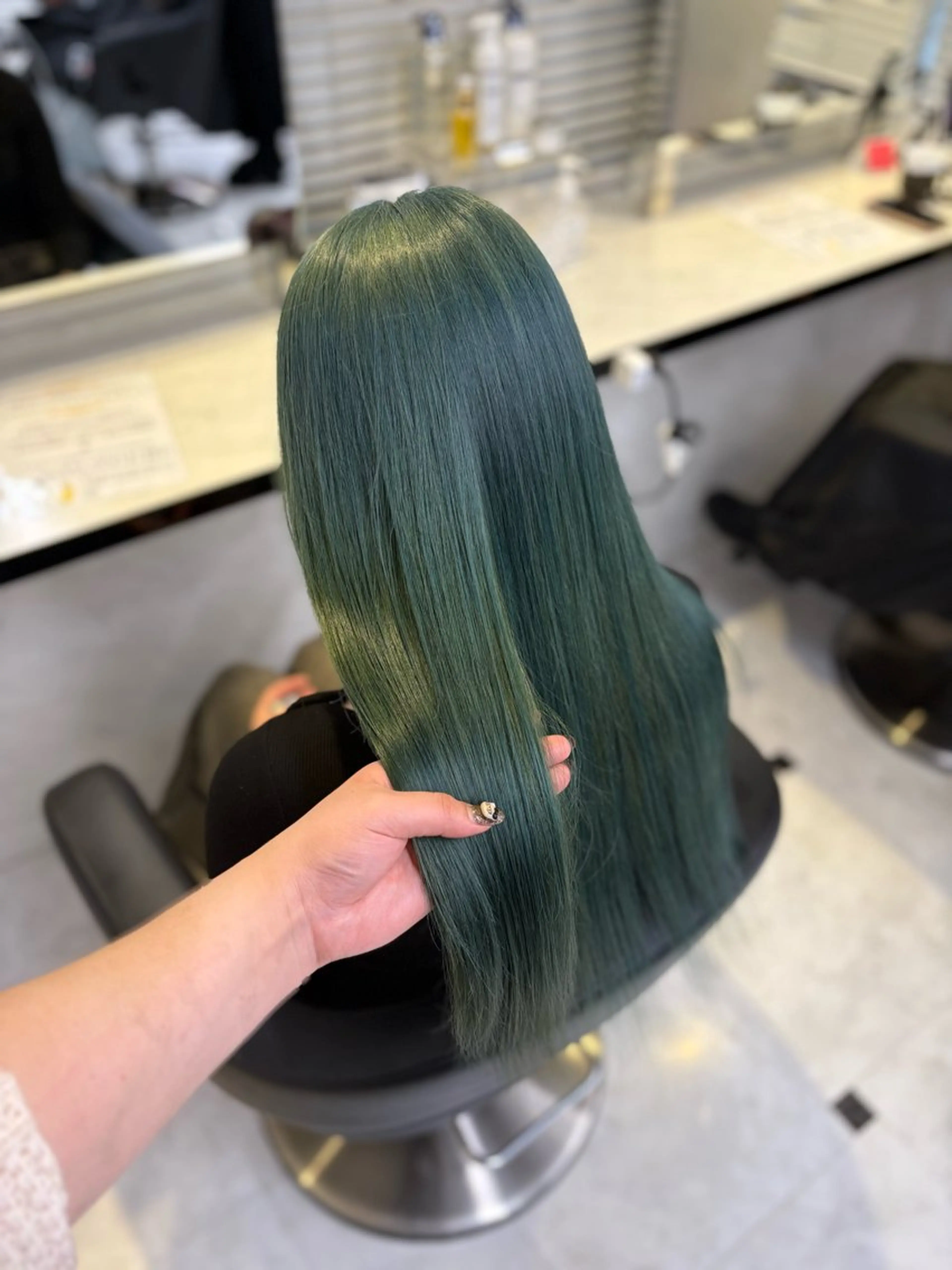 ロング カラー ヘアカラー トリートメント ヘッドスパ ヘアセット 透明感ベージュカラー ♡上野♡AIのヘアスタイル