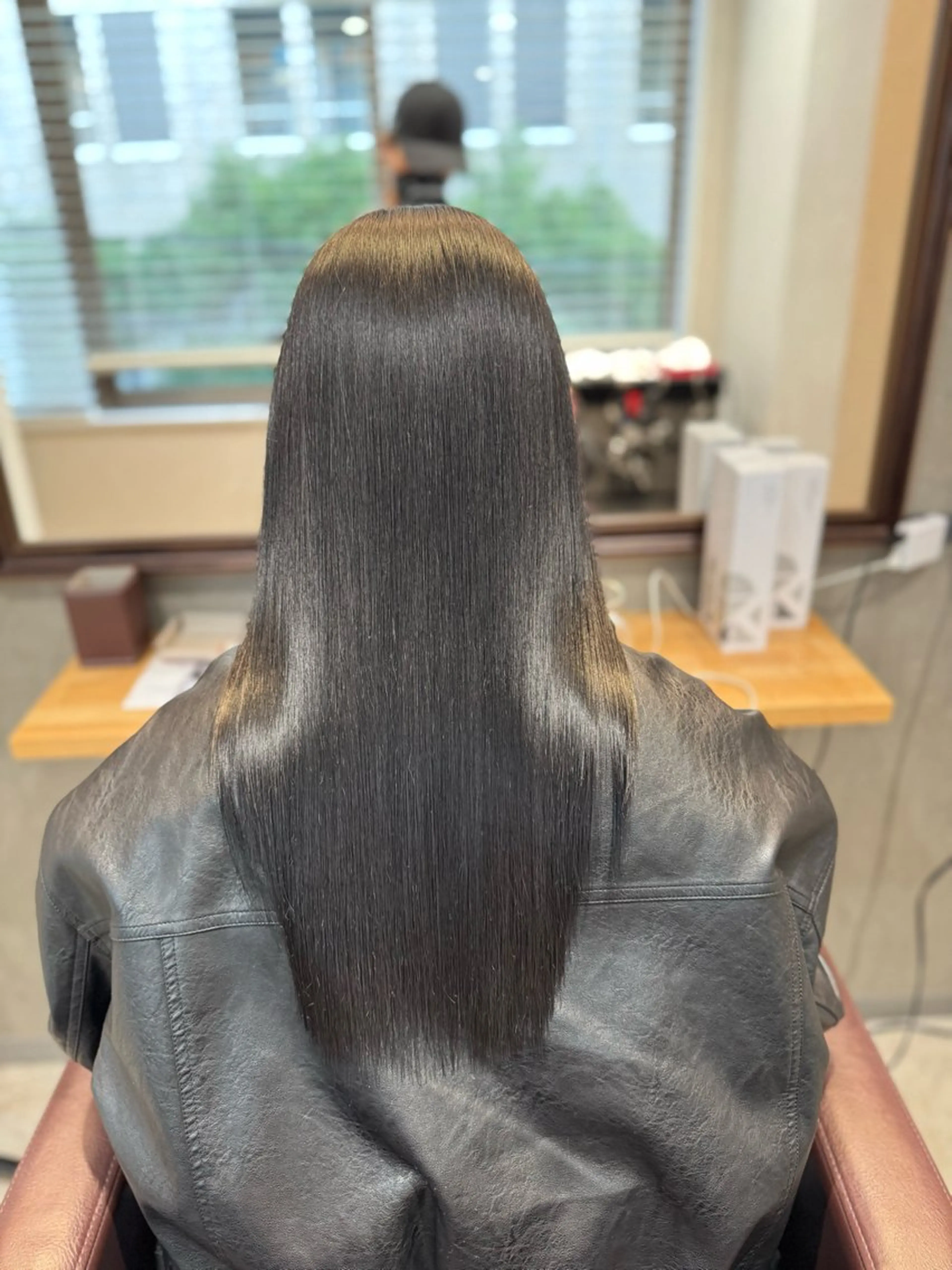 ロング 縮毛矯正 髪質改善美容室 si by bokuno銀座所属・美髪矯正 selyaのヘアスタイル