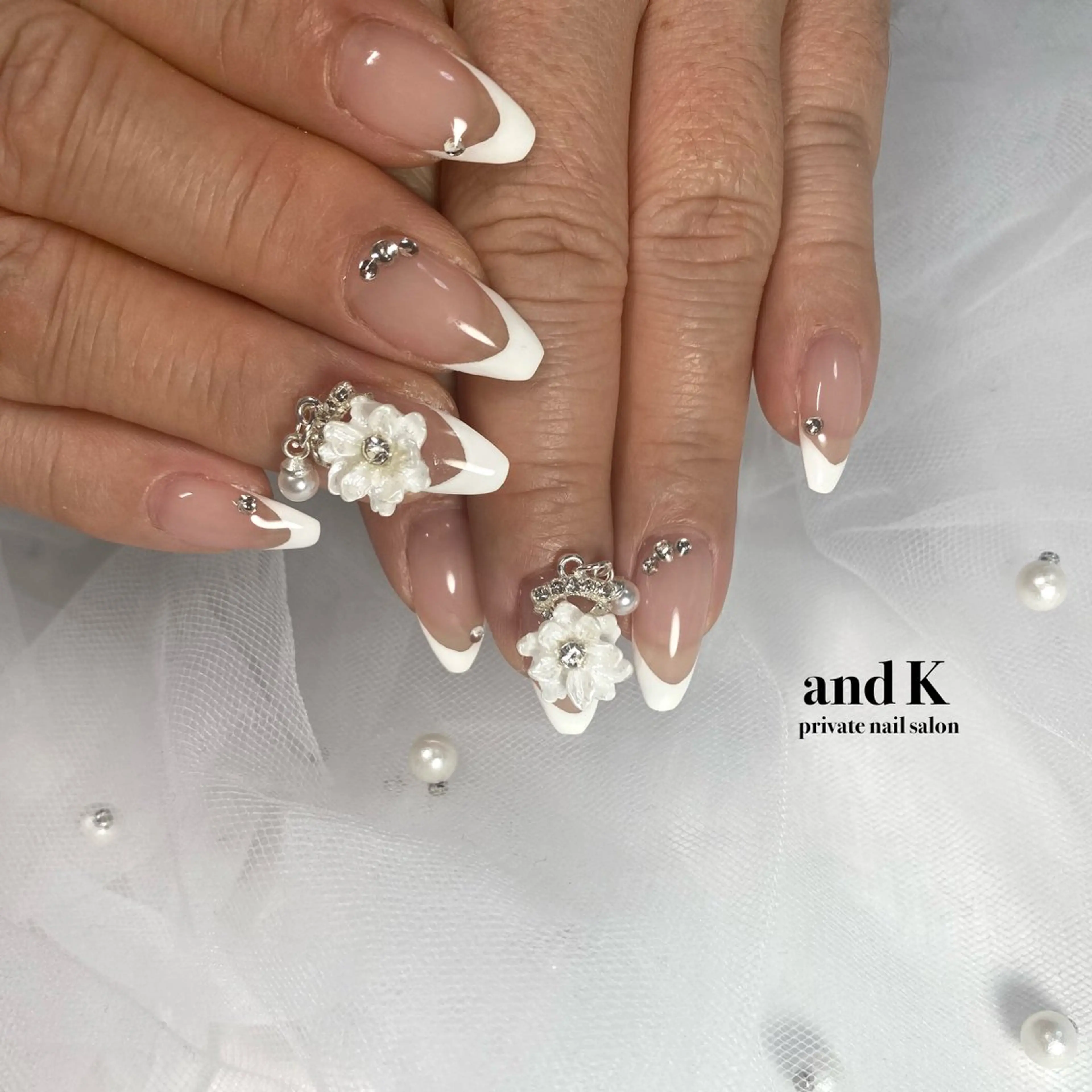 ネイル フレンチネイル 持ち込み andK nail salonのネイルデザイン