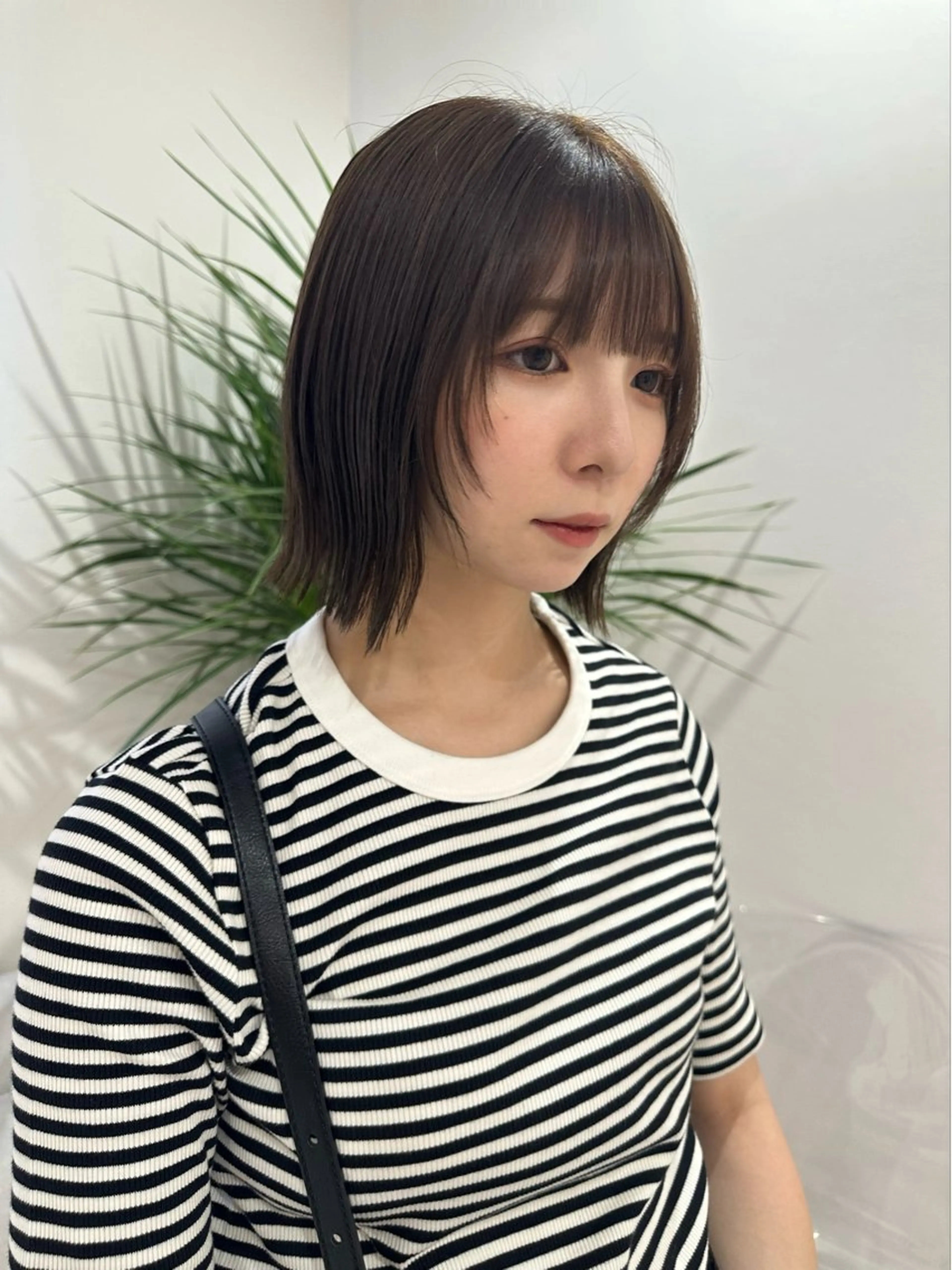 ショート カラー カット ヘアカラー かえ🩶韓国ボブ🎀 透明感カラー🥣のヘアスタイル