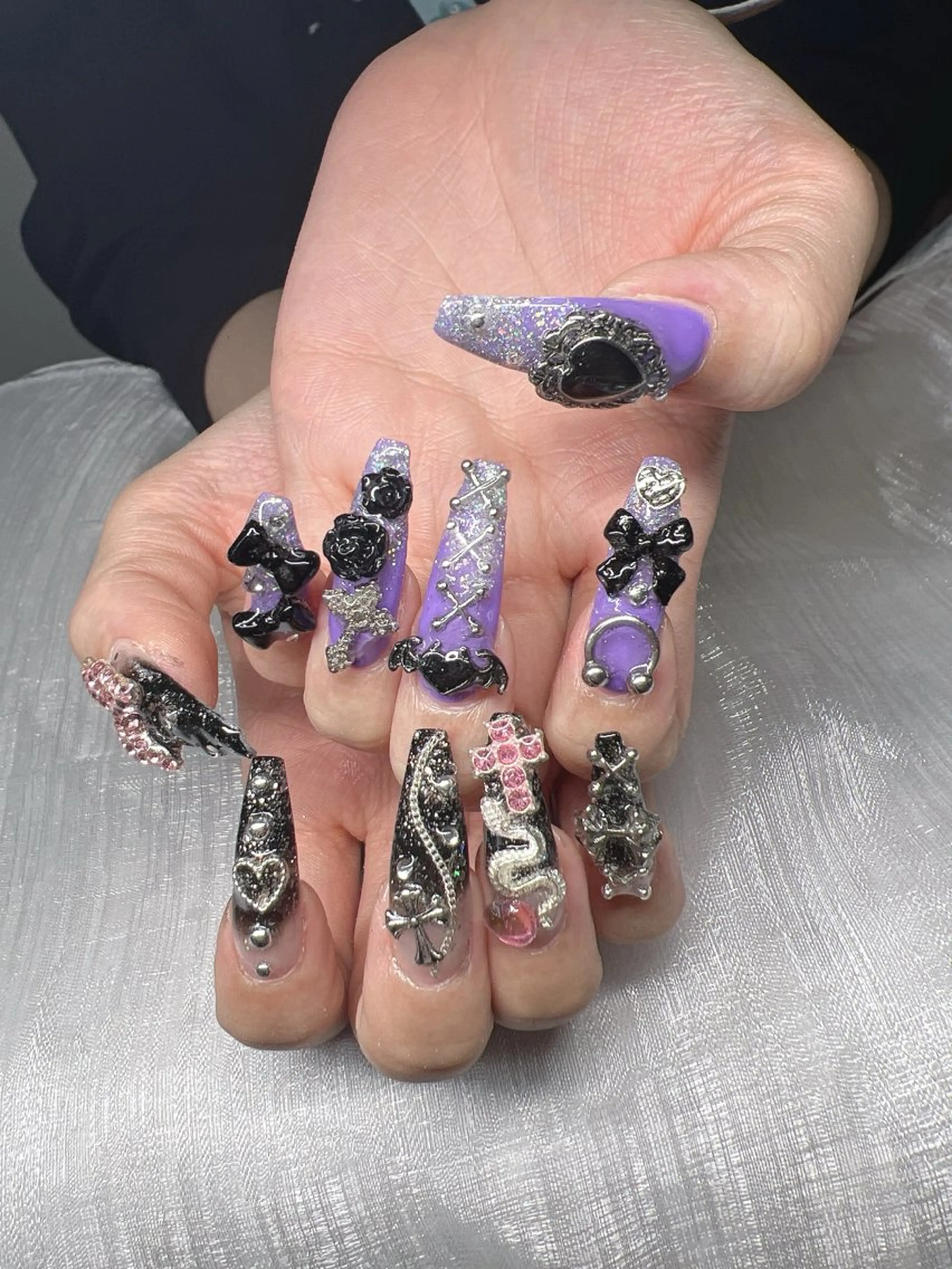 ネイル 長さ出し グラデーション 卒業式 キラキラネイル マグネットネイル ハンドネイル Lee Nailsのネイルデザイン