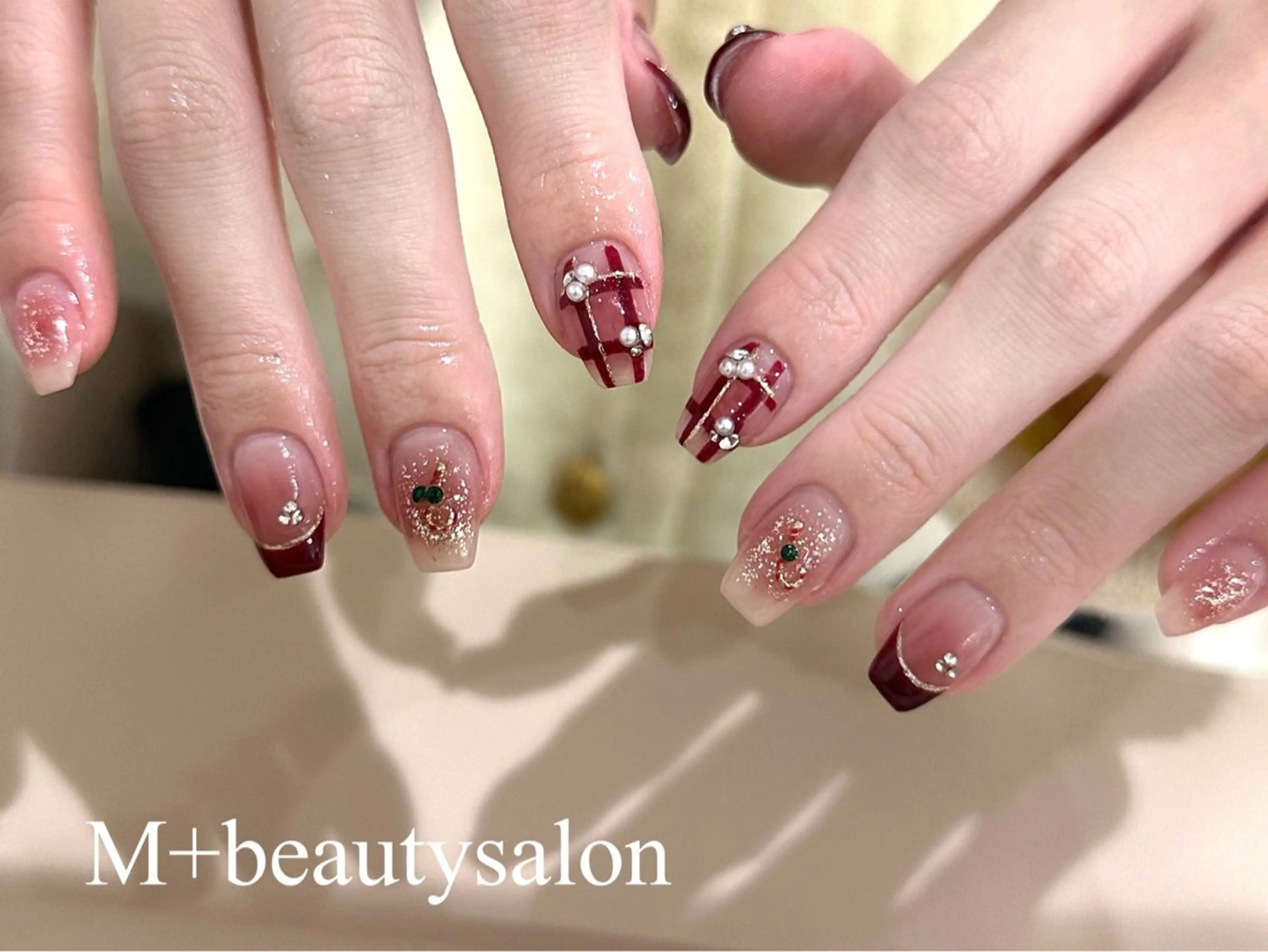 ネイル M+  Beauty Salonのネイルデザイン