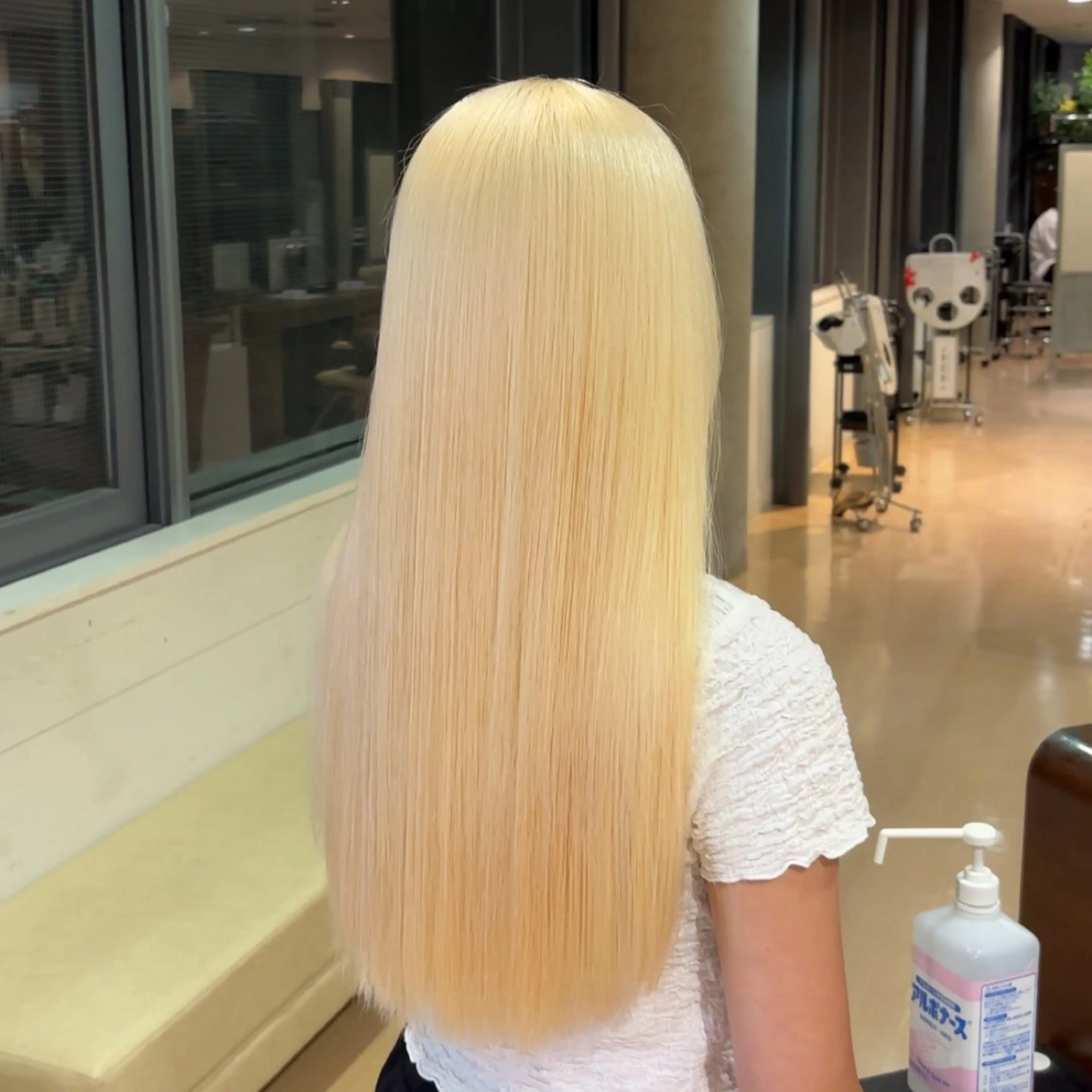 ロング カラー ケアブリーチカラー ✨️メンズパーマのヘアスタイル