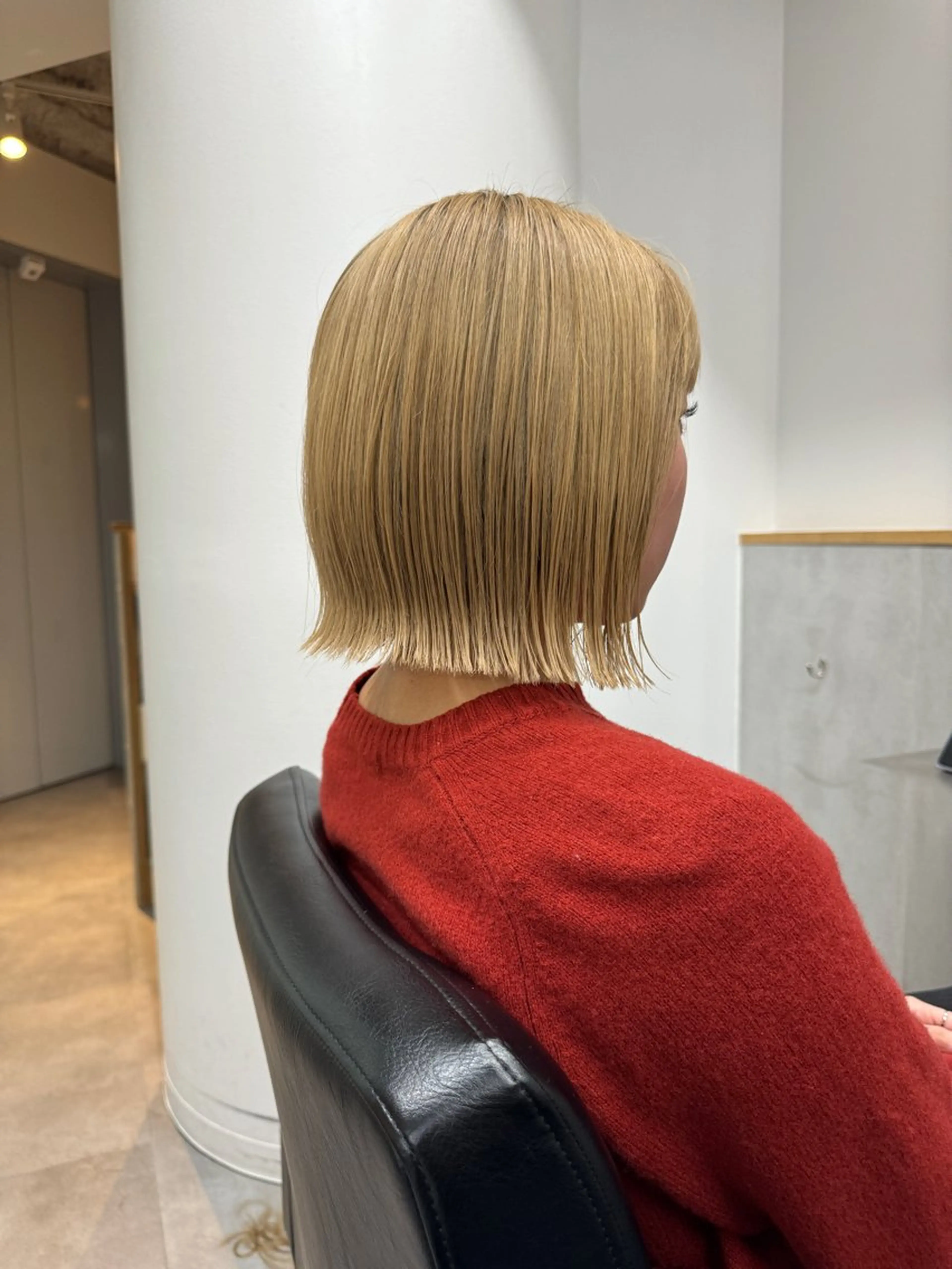 ショート カラー ヘアカラー トリートメント 切りっぱなしボブ/ 縮毛矯正/新宿/航輝のヘアスタイル