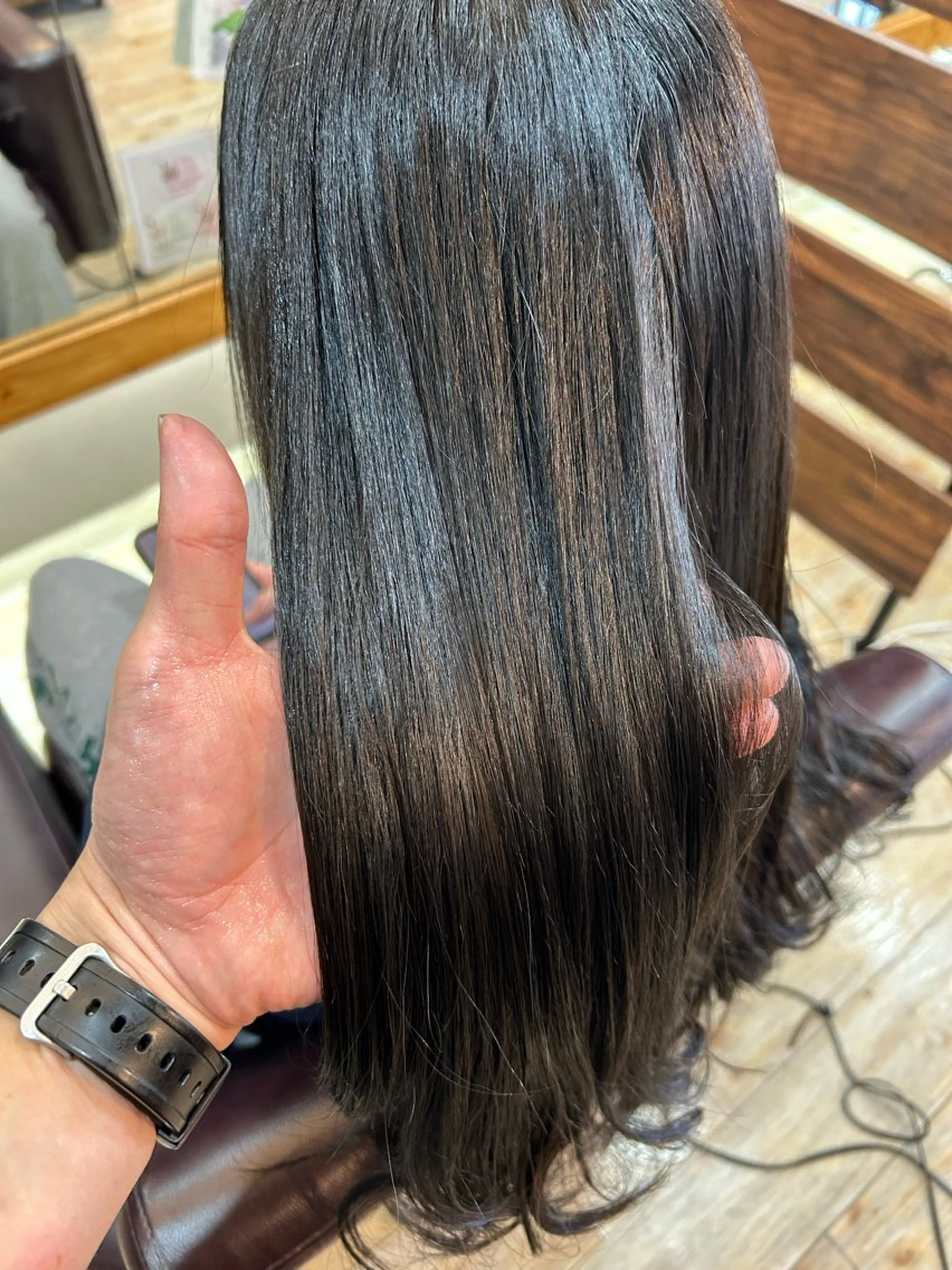 ロング 縮毛矯正 トリートメント アール美容室厚木店所属・本厚木／アール セキマサシのヘアスタイル