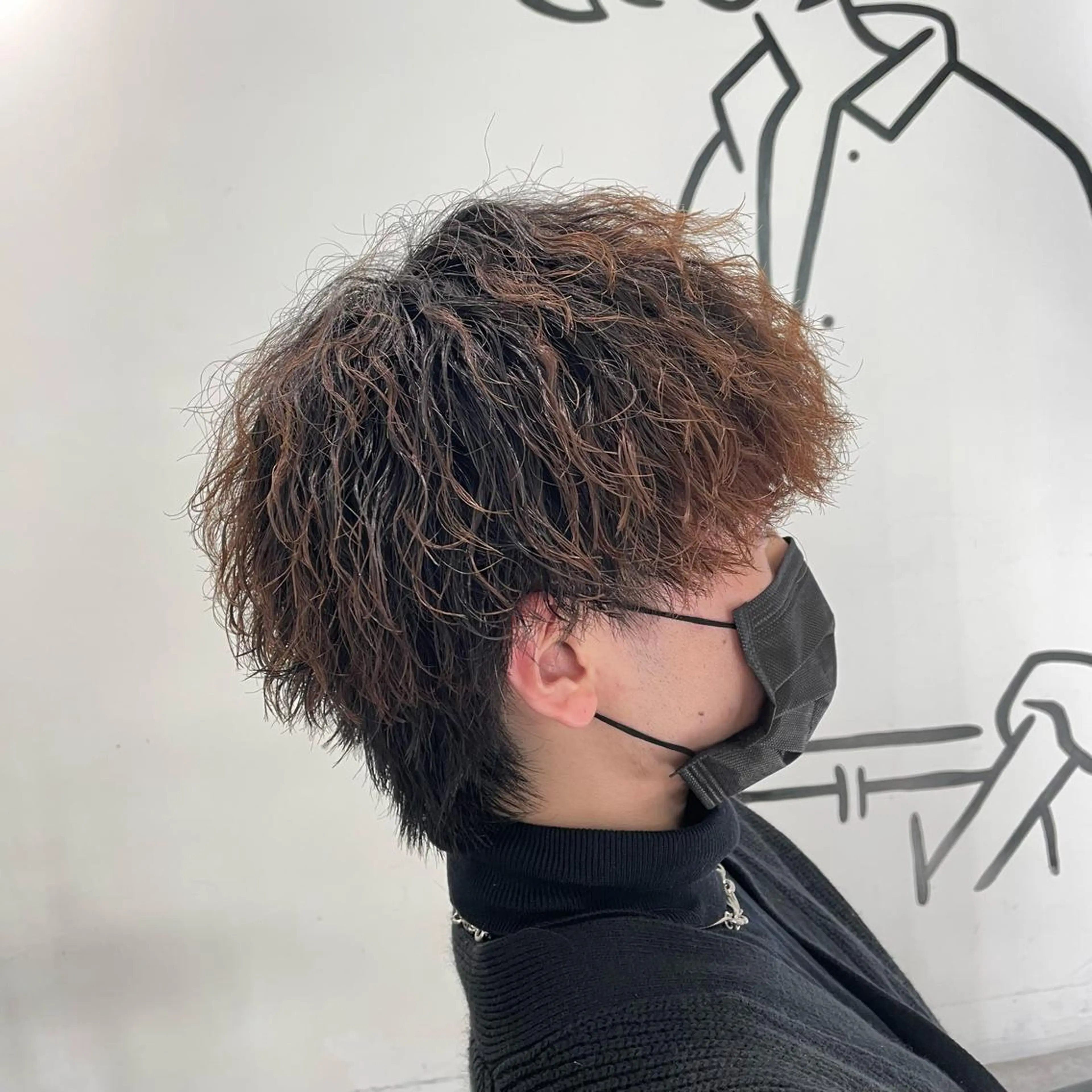 ショート カラー パーマ メンズ メンズウルフカット ショートヘア ウルフカット カット ヘアカラー パーマ メンズ特化美容師/ 藤戸 椋のヘアスタイル