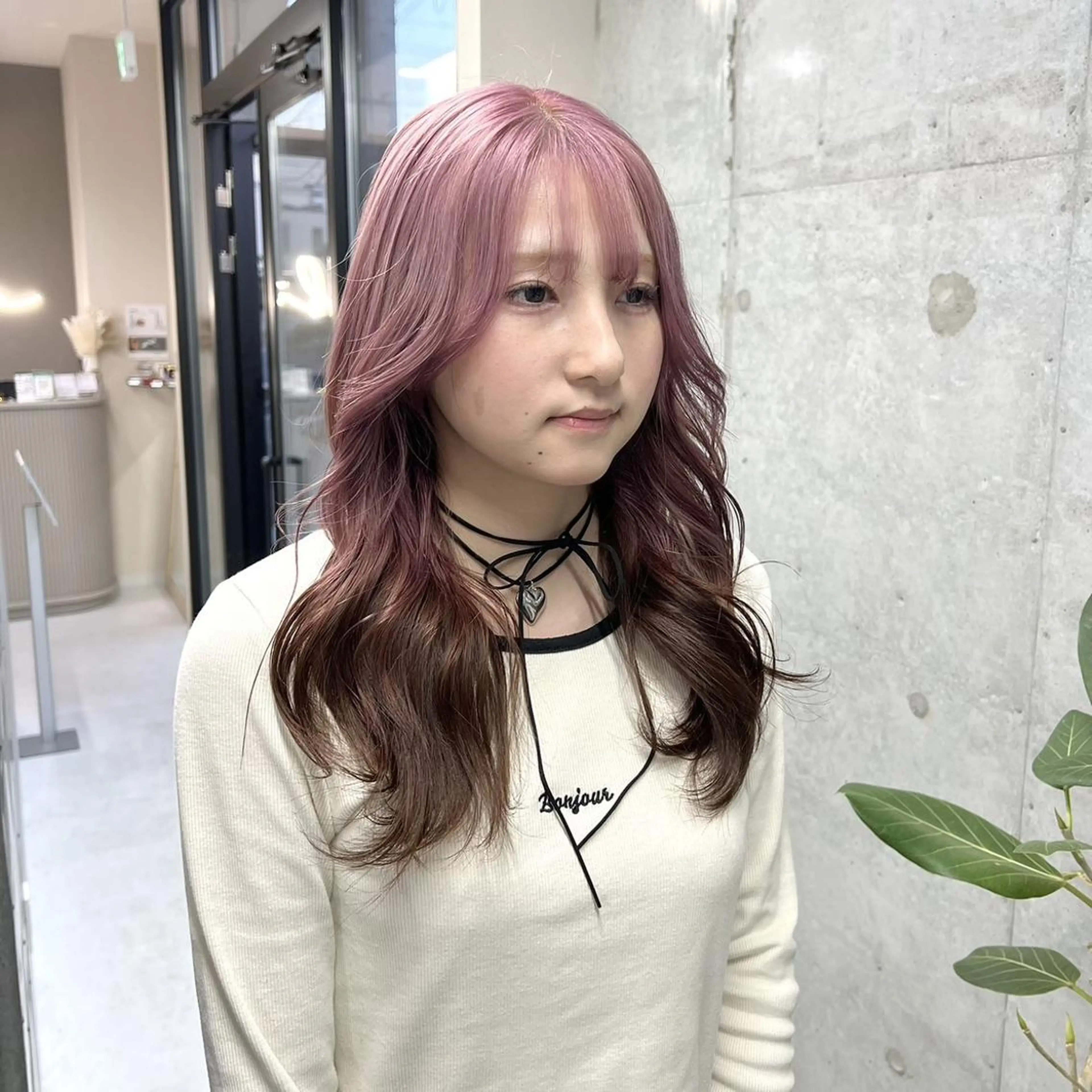 セミロング 青木 芽生のヘアスタイル