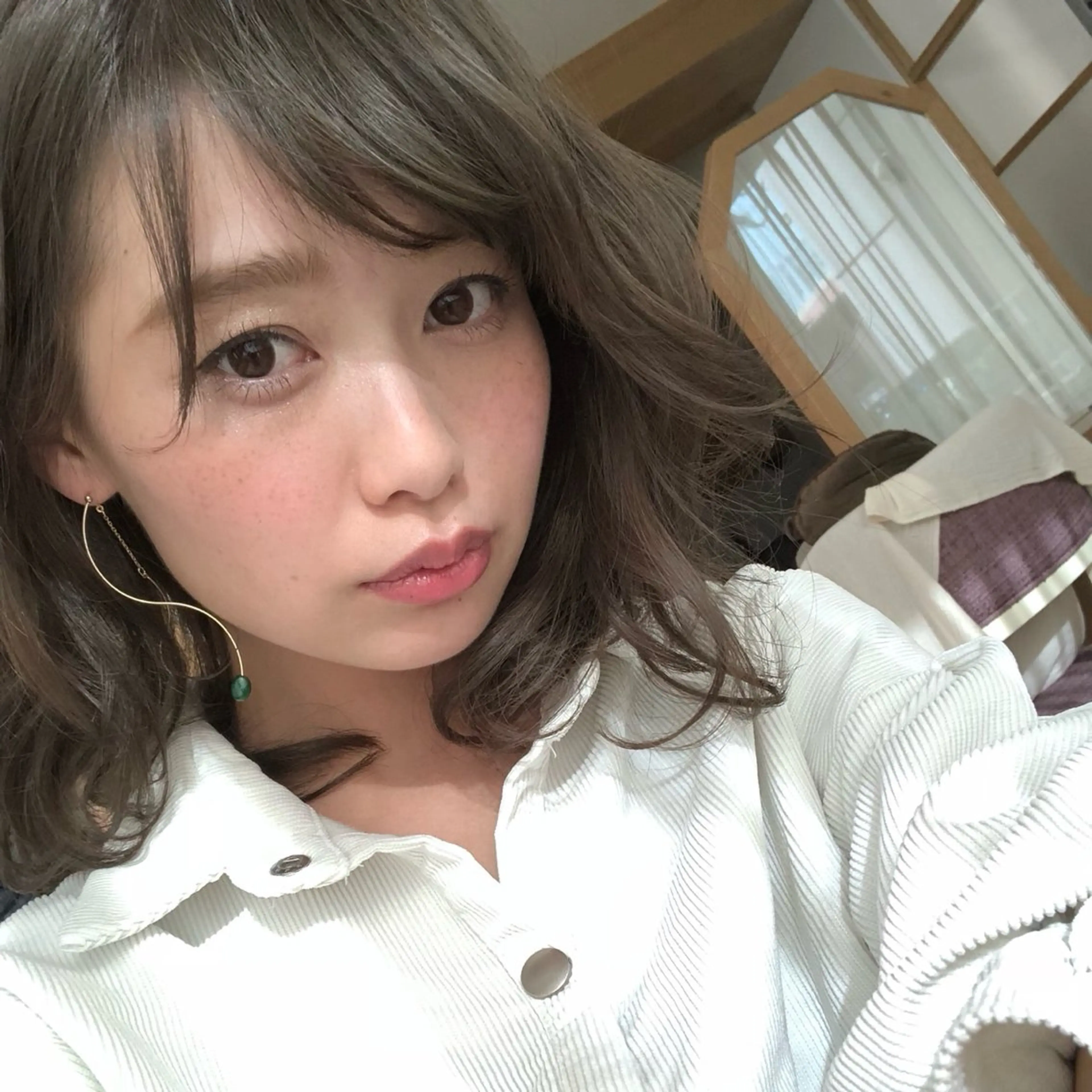 ミディアム カラー パーマ ヘアアレンジ グレージュ カット ヘアカラー トリートメント VIVIE【ヴィヴィ】所属・髪質改善/韓国風 レイヤー/田村祐樹のヘアスタイル