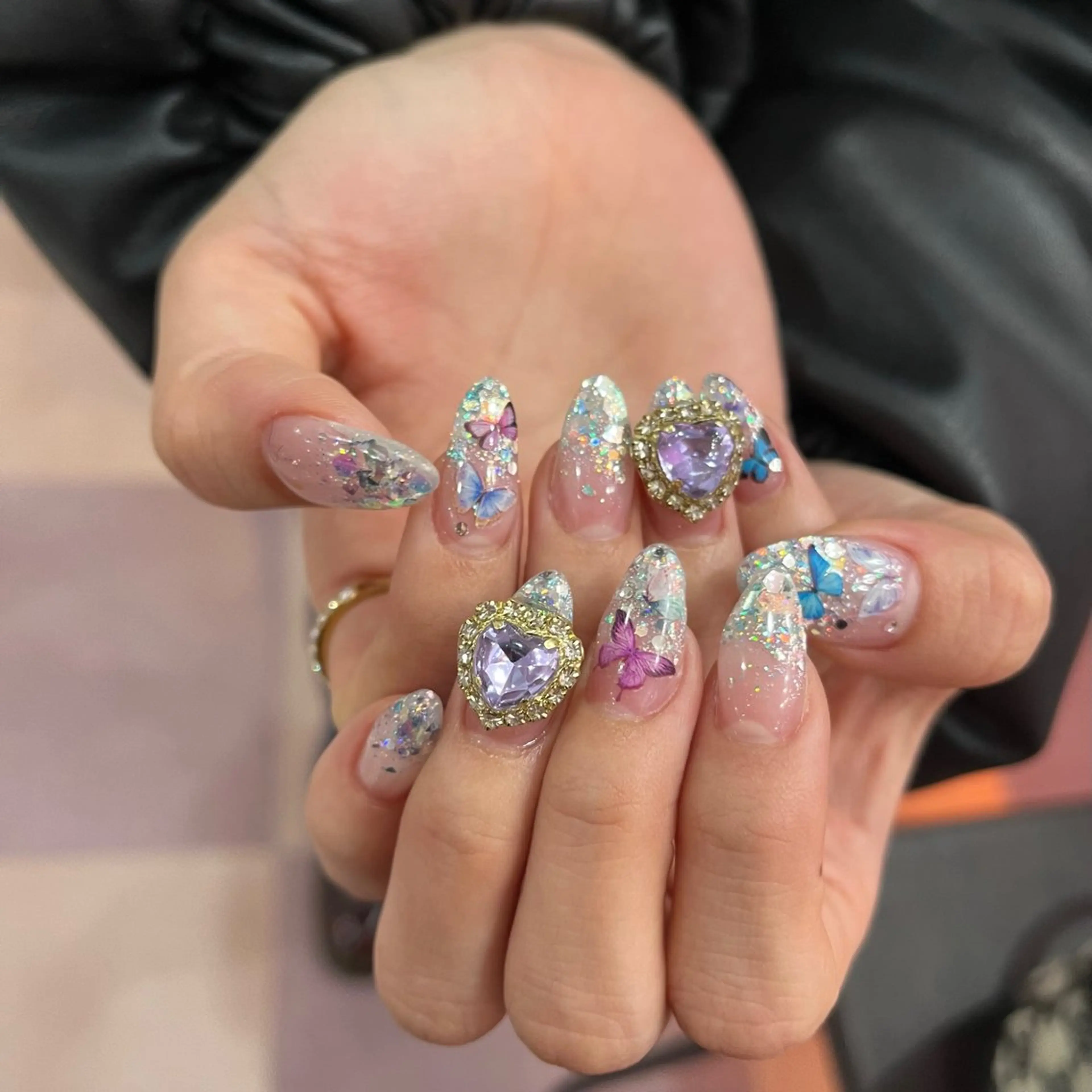 ネイル ハート ハンドネイル n / ワンホン ニュアンスのネイルデザイン