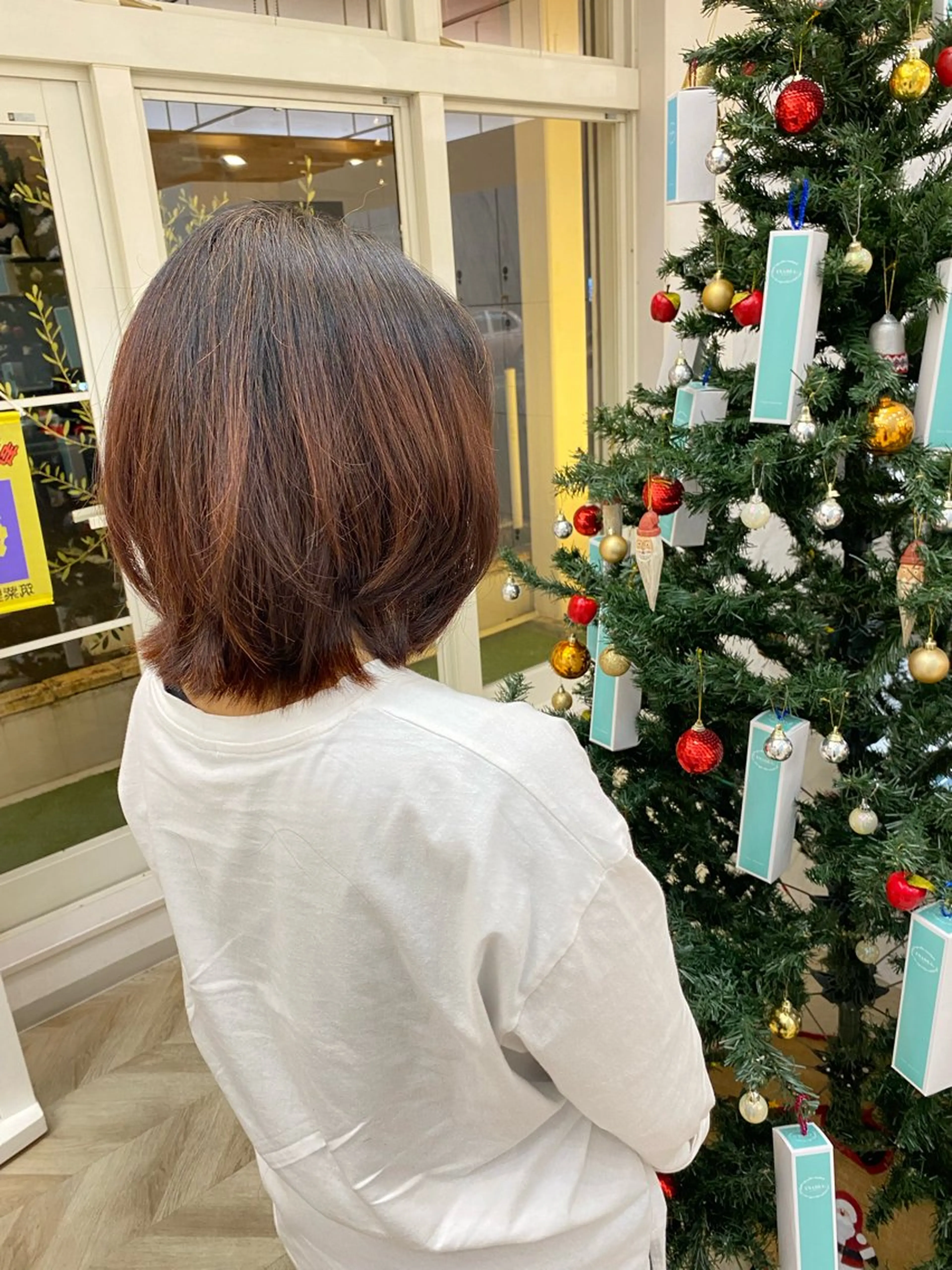 ミディアム ヘアメイクage所属・木山 萌香のヘアスタイル