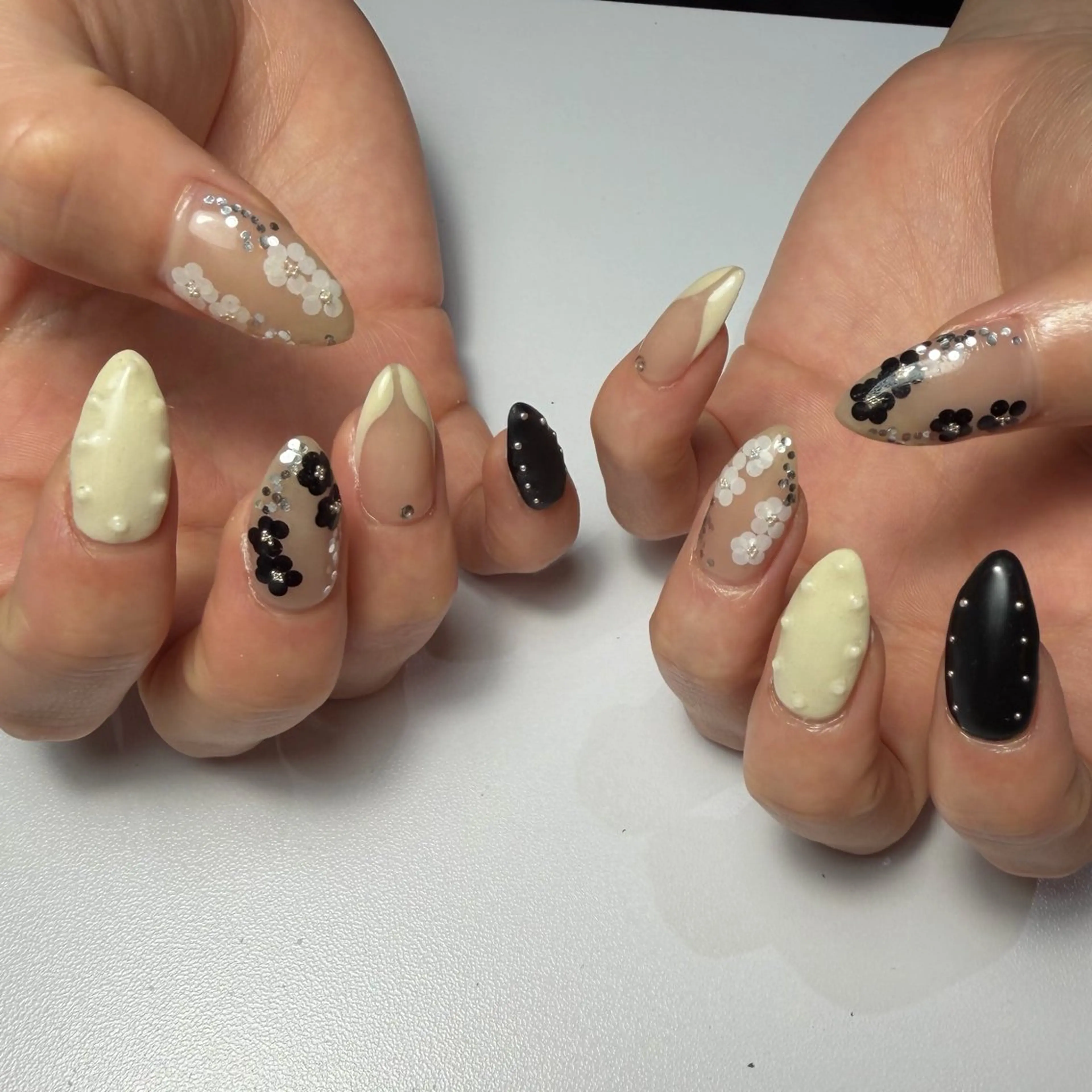 ネイル アートネイル ジェルネイル ホログラムネイル 持ち込み Nail mood /アートし放題のネイルデザイン