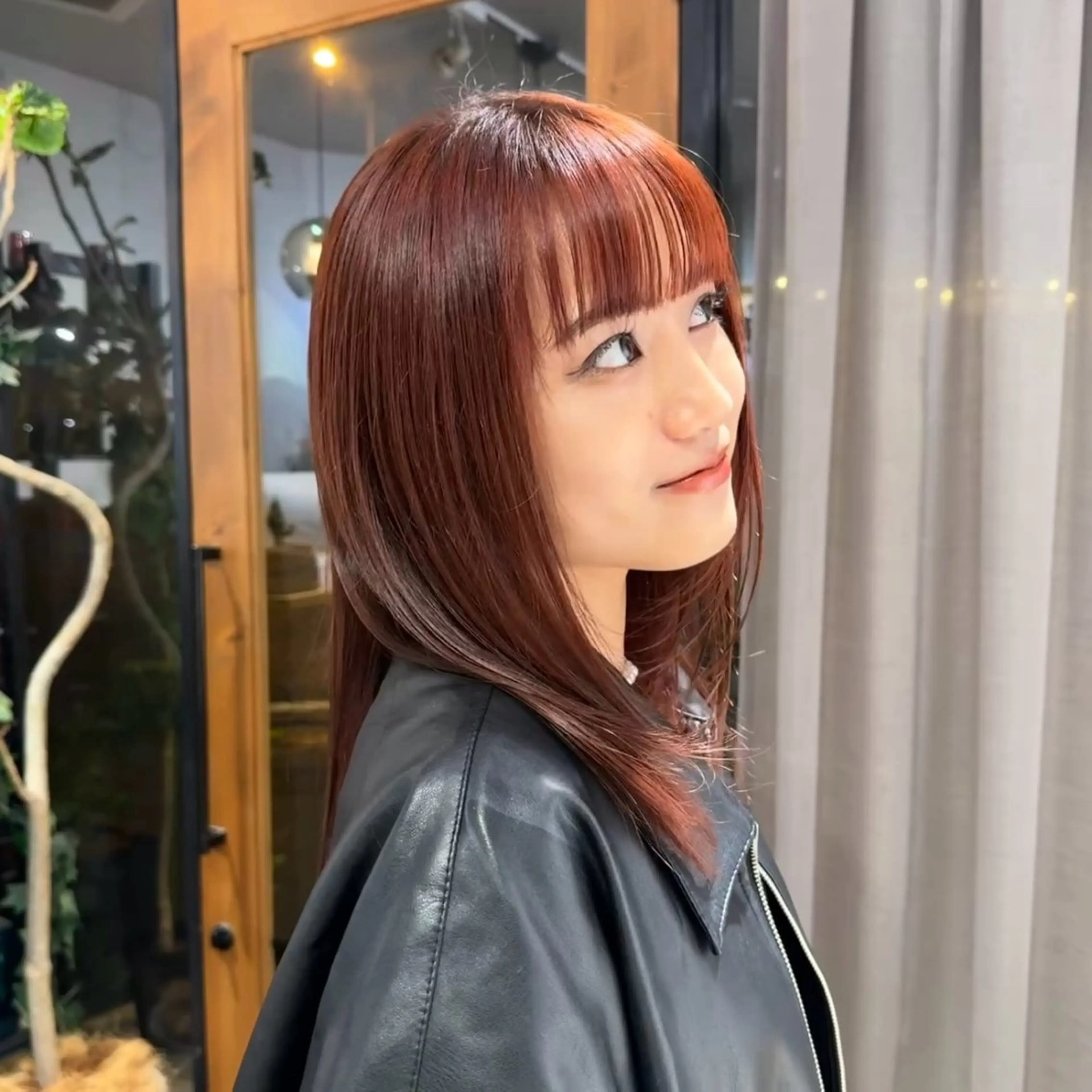 ミディアム カラー オレンジ ヘアカラー 吉田 葉音のヘアスタイル