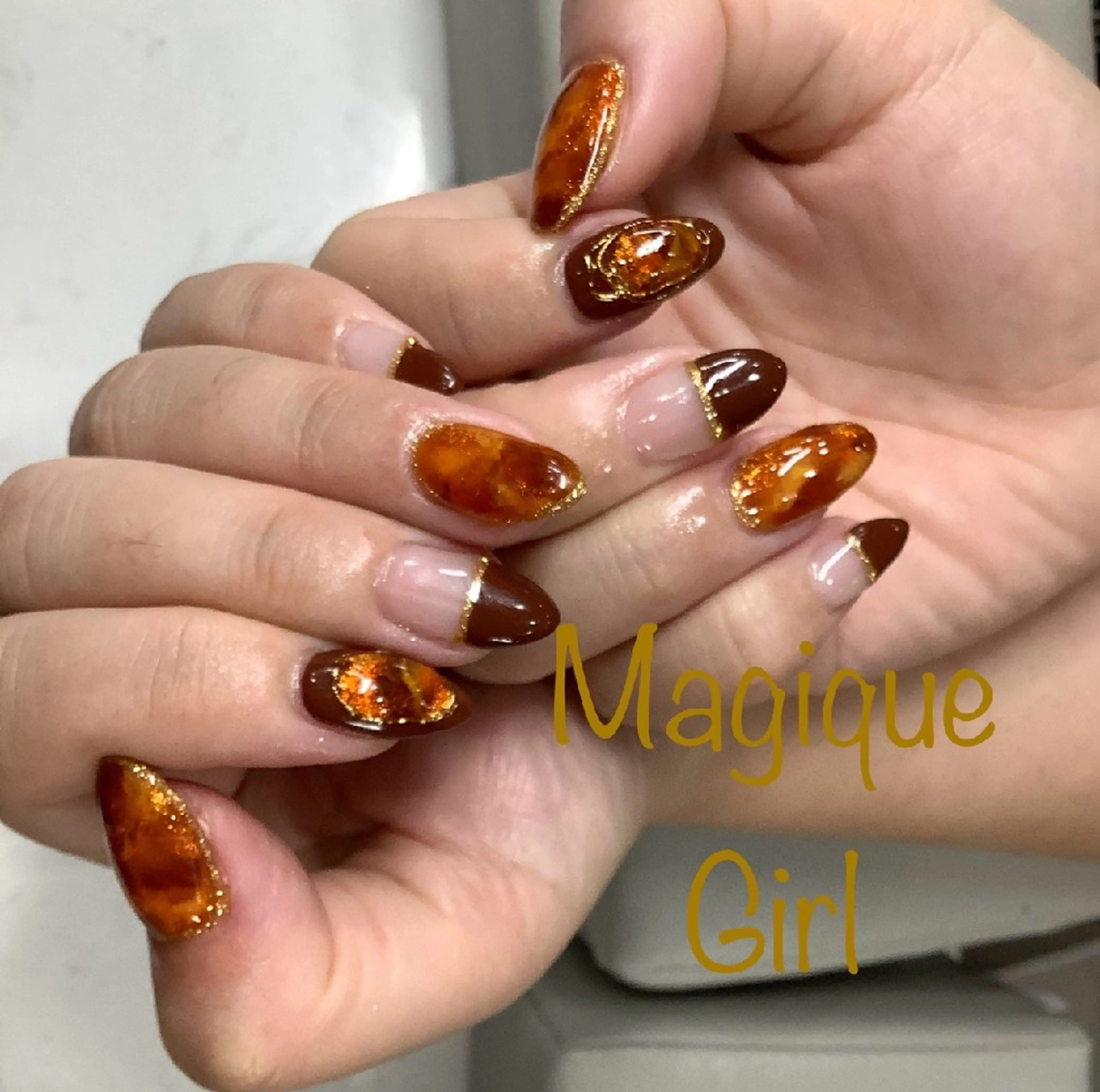 ネイル べっ甲ネイル ハンドネイル Magique Girlのネイルデザイン