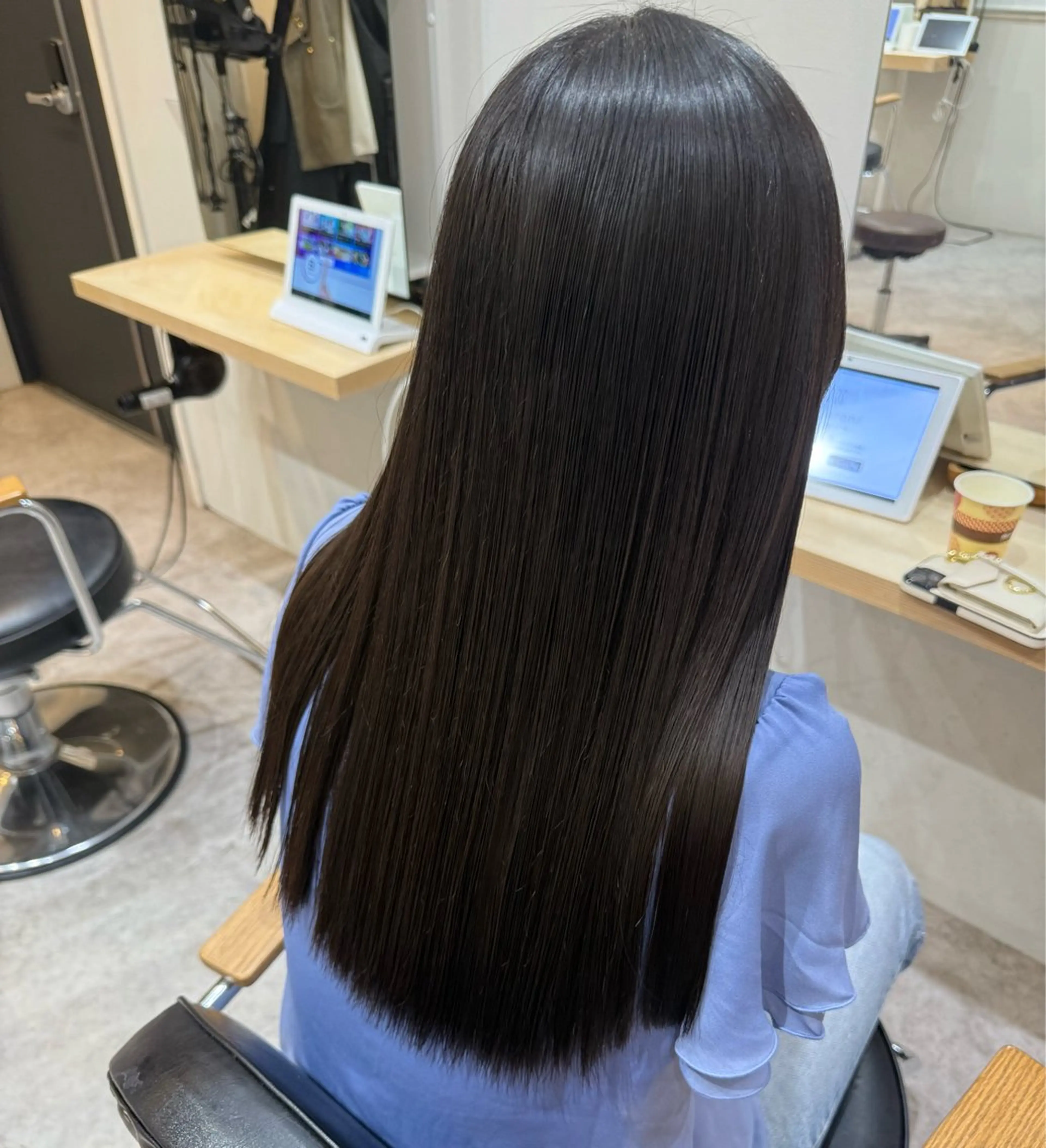 ロング カット 縮毛矯正 soyon 心斎橋店のヘアスタイル