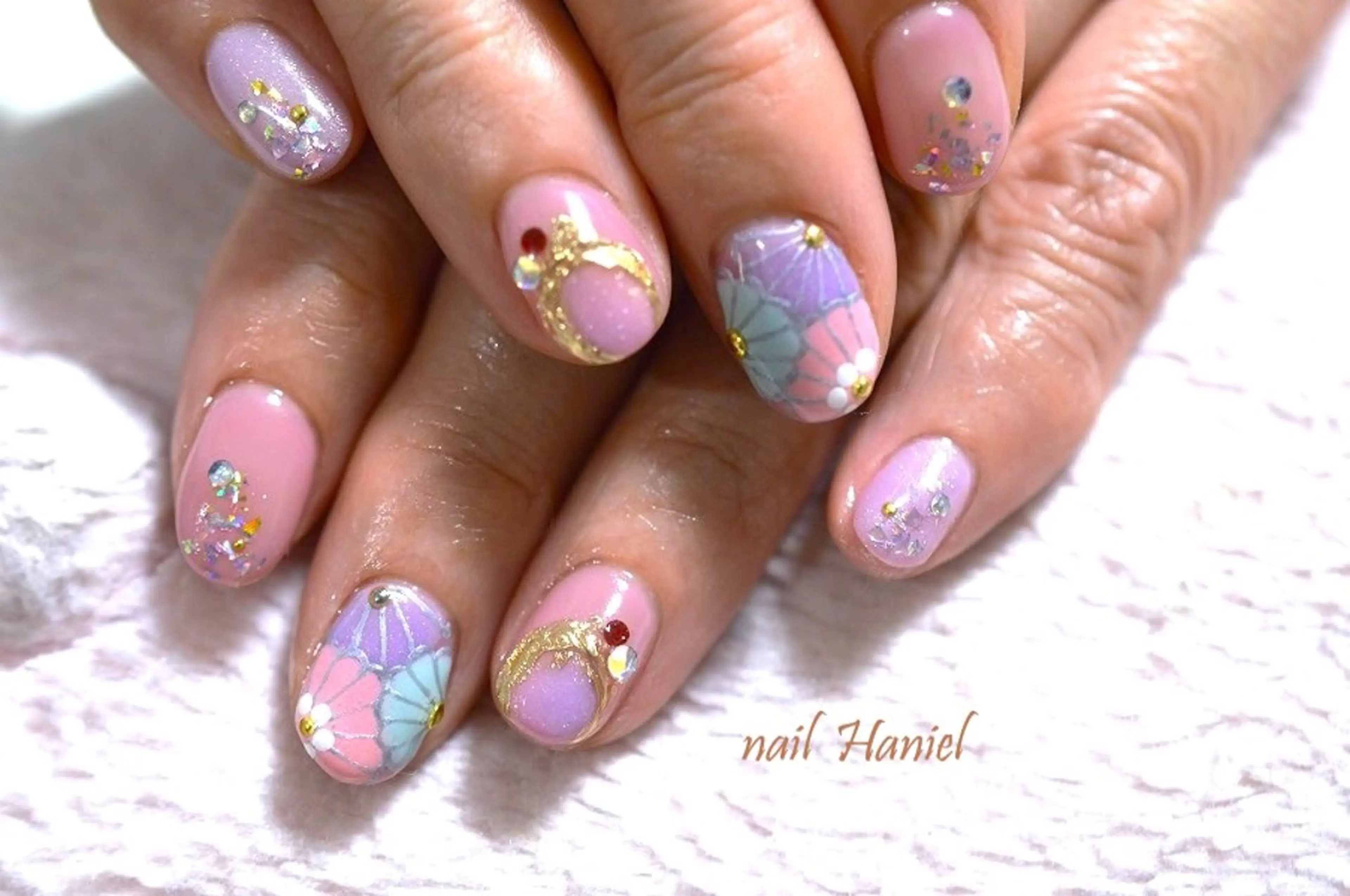 ネイル ジェルネイル オフィスネイル パラジェル 冬ネイル クリスマス ハンドネイル nail Haniel所属・半蔵門サロンハニエル 魅神 ちよのネイルデザイン