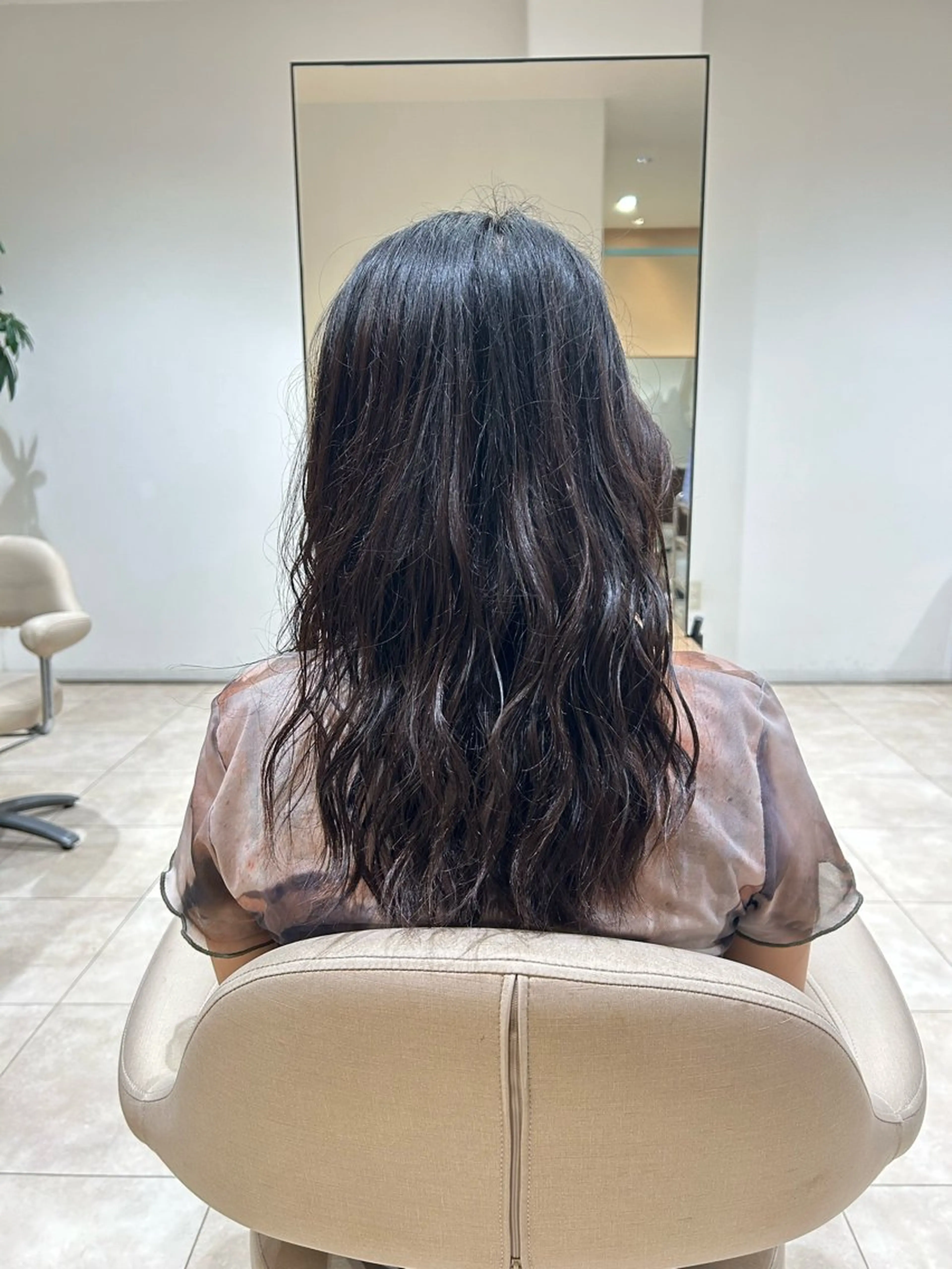 ロング 縮毛矯正 トリートメント タナカ レイヤのヘアスタイル