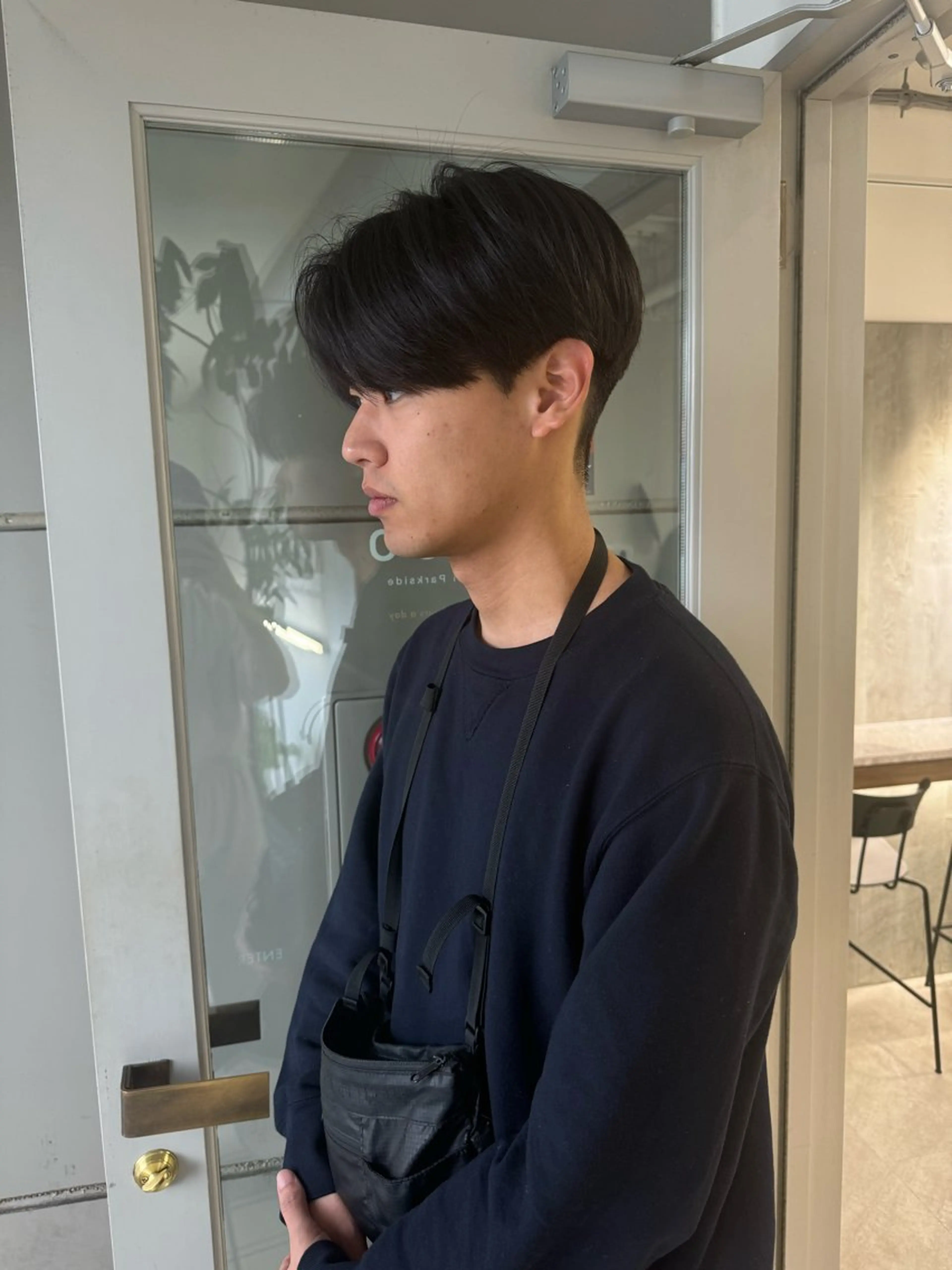 ショート カラー メンズ メンズブリーチ センターパート ダウンパーマ メンズハイライト メンズハイトーン カット パーマ umu.［韓国ヘア /レイヤーカット］のヘアスタイル