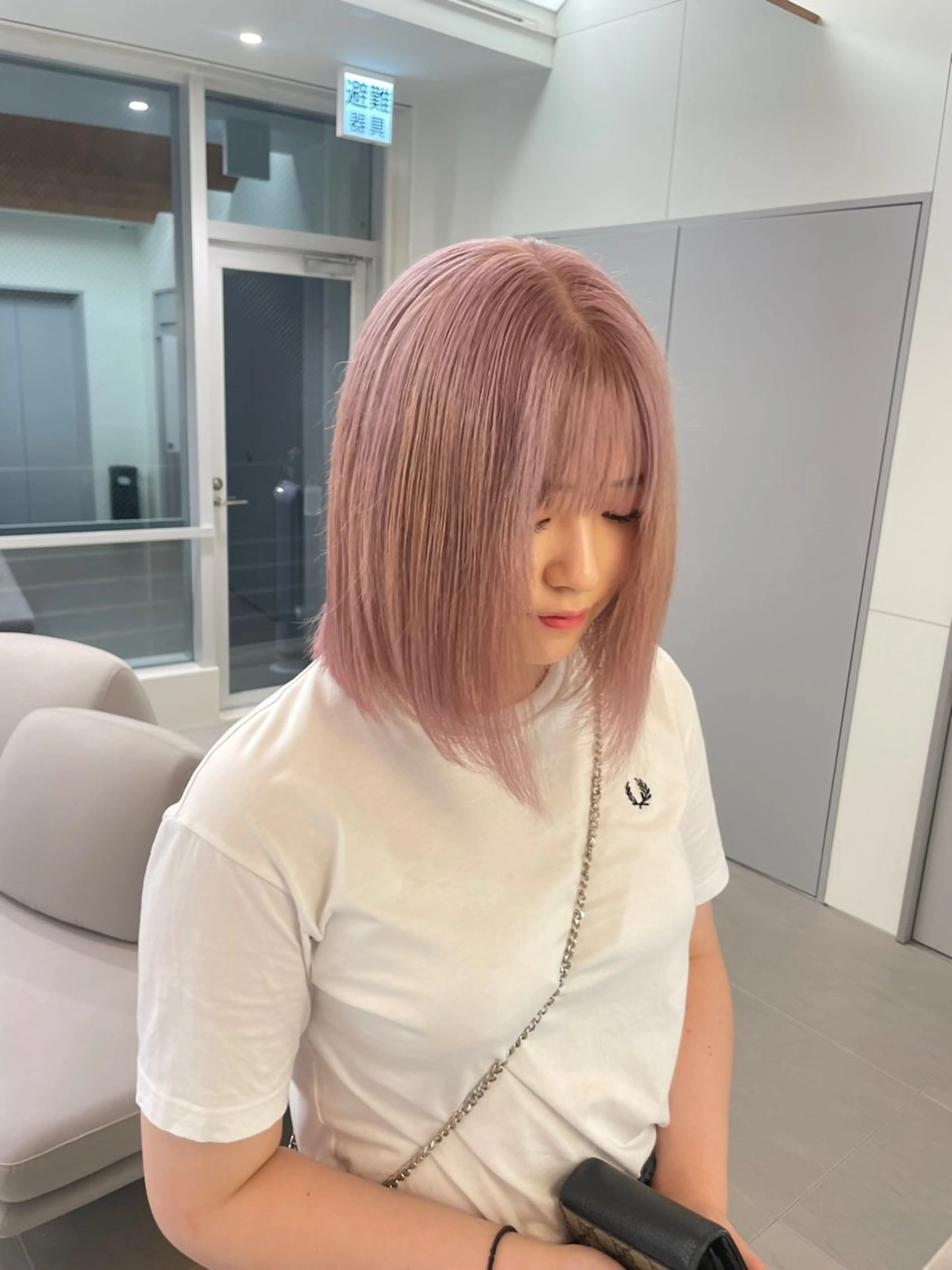 ショート カラー ピンクカラー ホワイトピンク ヘアカラー loren ao /shizukiのヘアスタイル