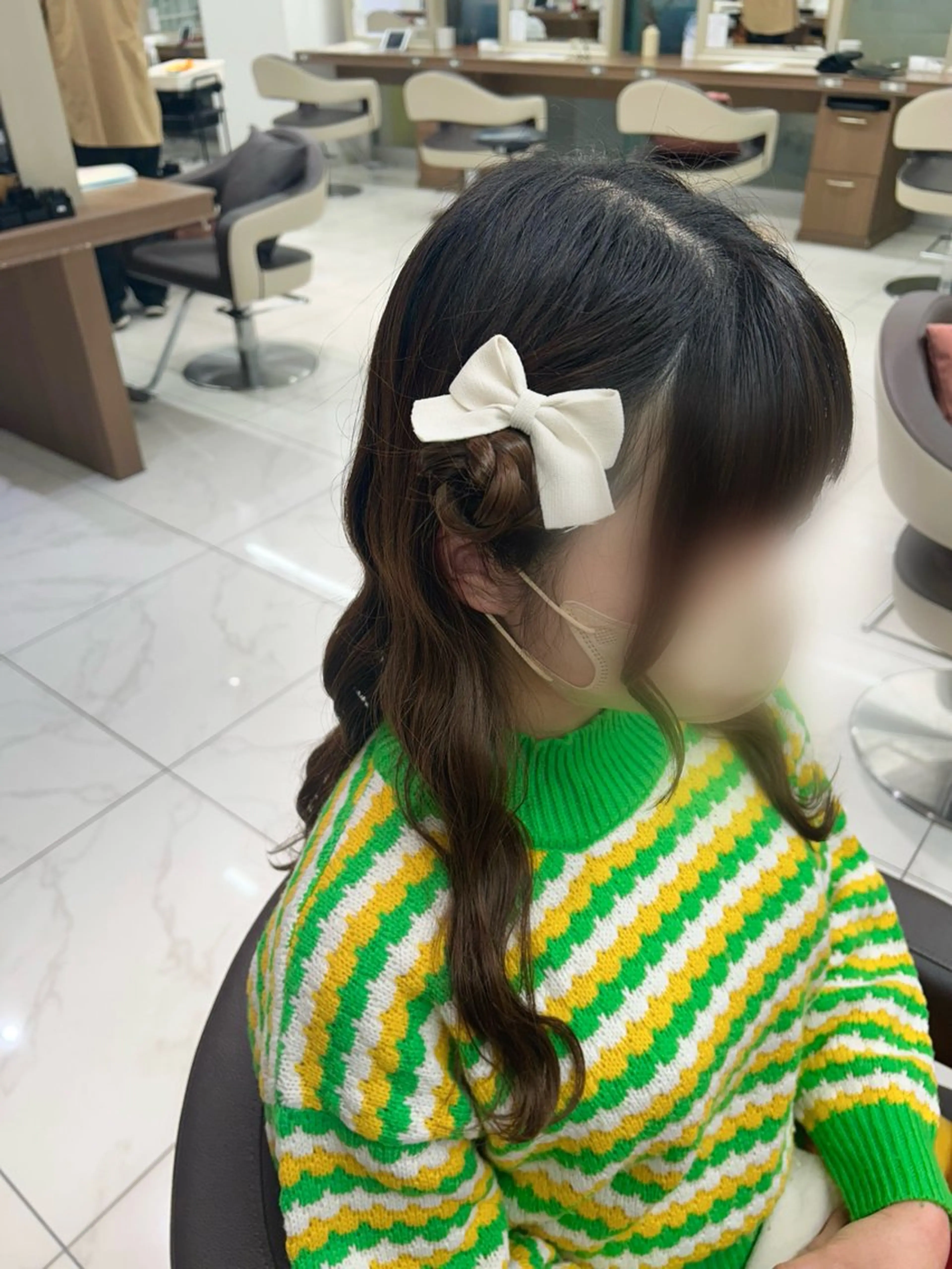 ロング ヘアアレンジ ヘアセット YUI /ハイトーンカラーのヘアスタイル