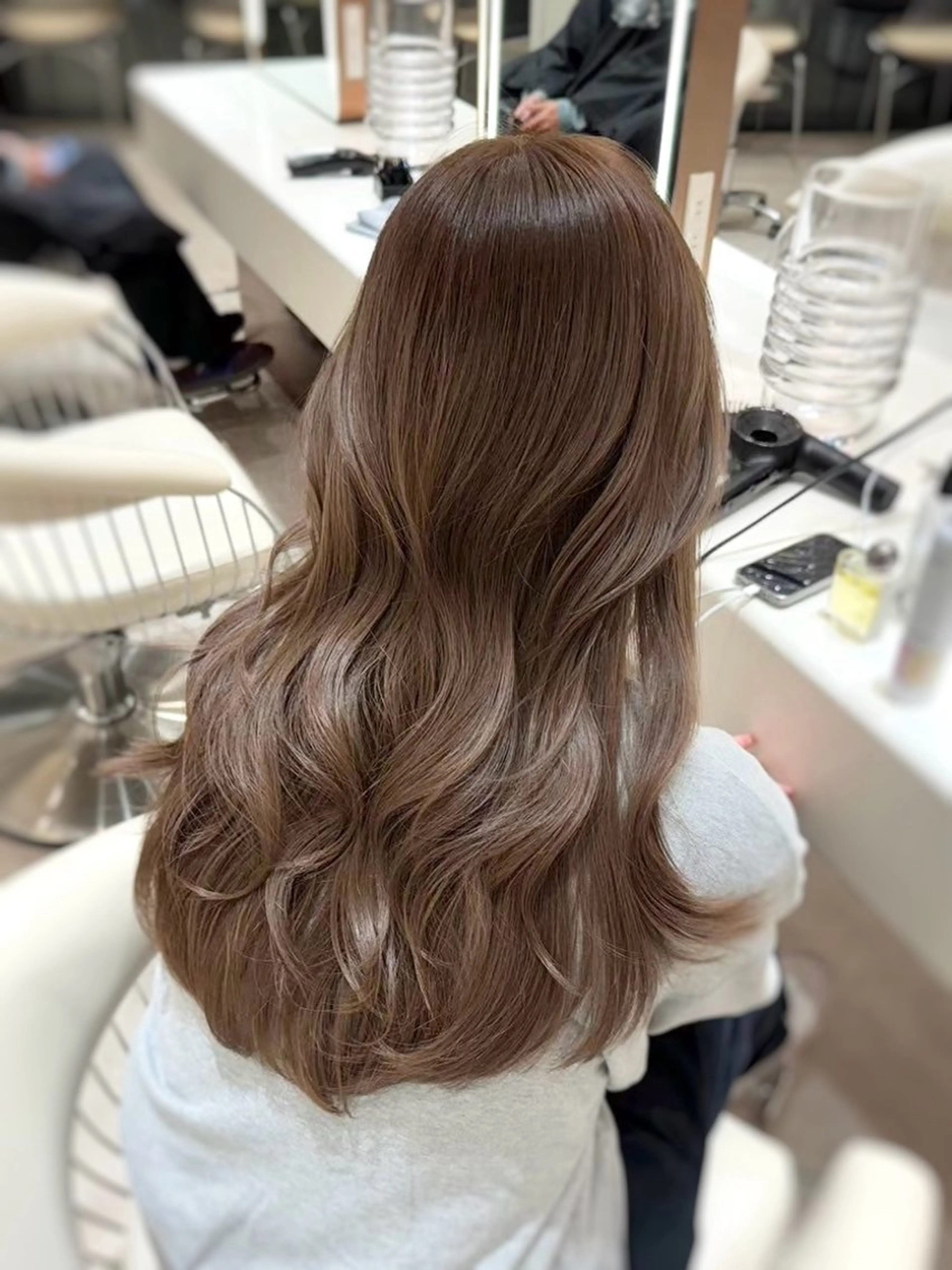 セミロング カラー ベージュカラー ブリーチ ヘーゼル ブリーチなしカラー レイヤーカット カット ヘアカラー トリートメント 渋谷/レイヤー 透明感ﾊｯｼｭｶｯﾄのヘアスタイル