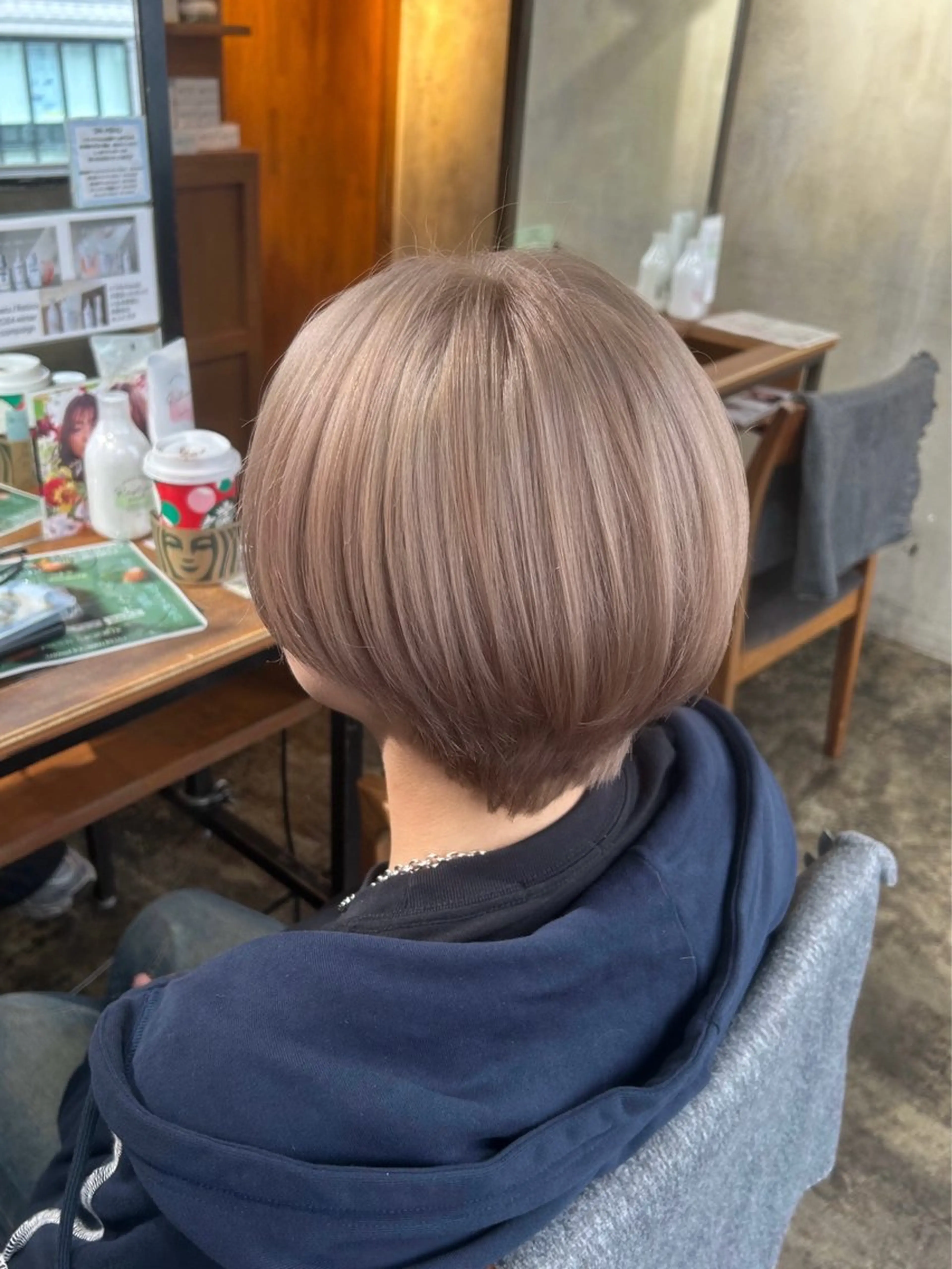 ショート カット ヘアカラー トリートメント Friista color所属・moe🎀 梅田美容室のヘアスタイル