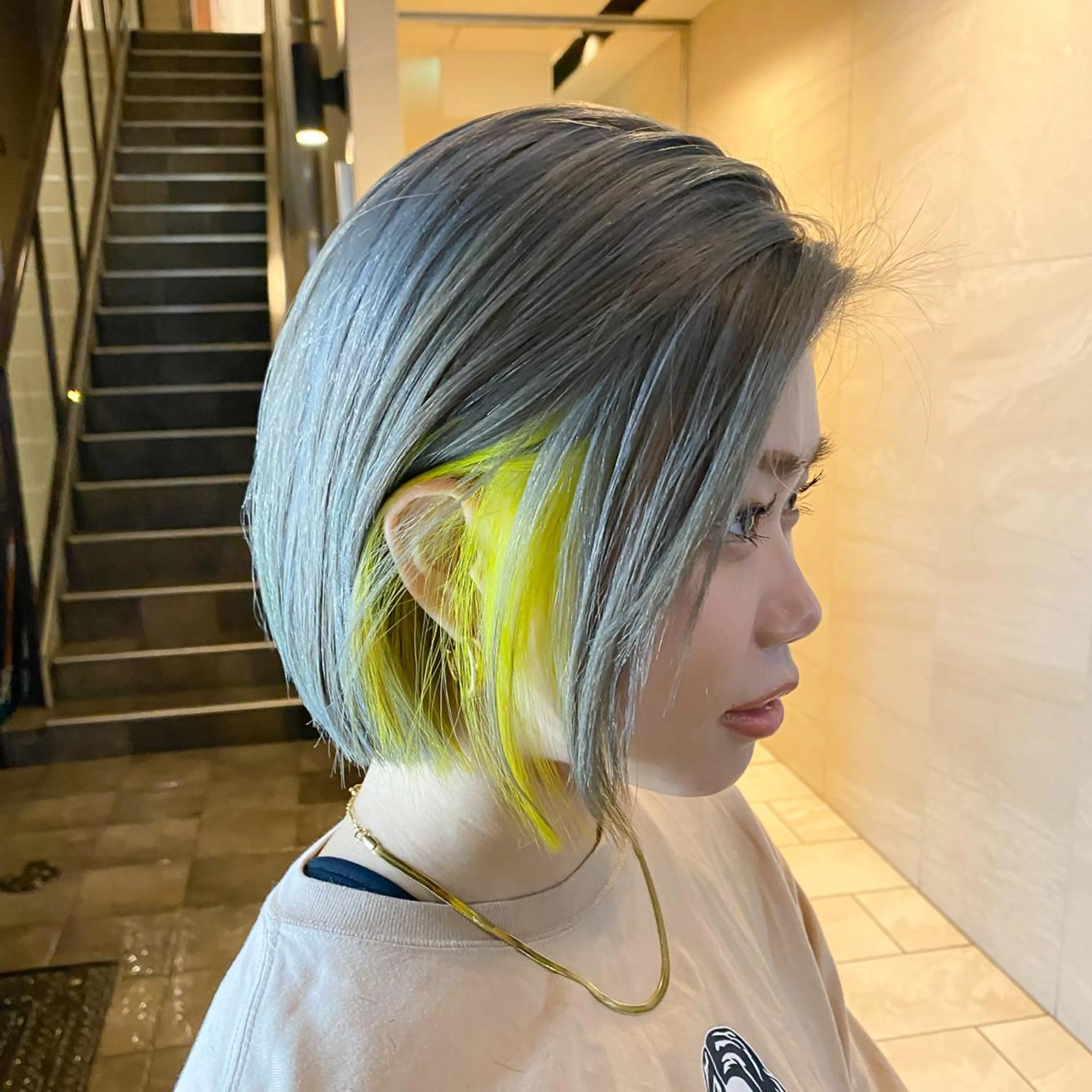 ショート カラー インナーカラー イエローカラー ✨ハッシュカット✨ ユウキ✨のヘアスタイル