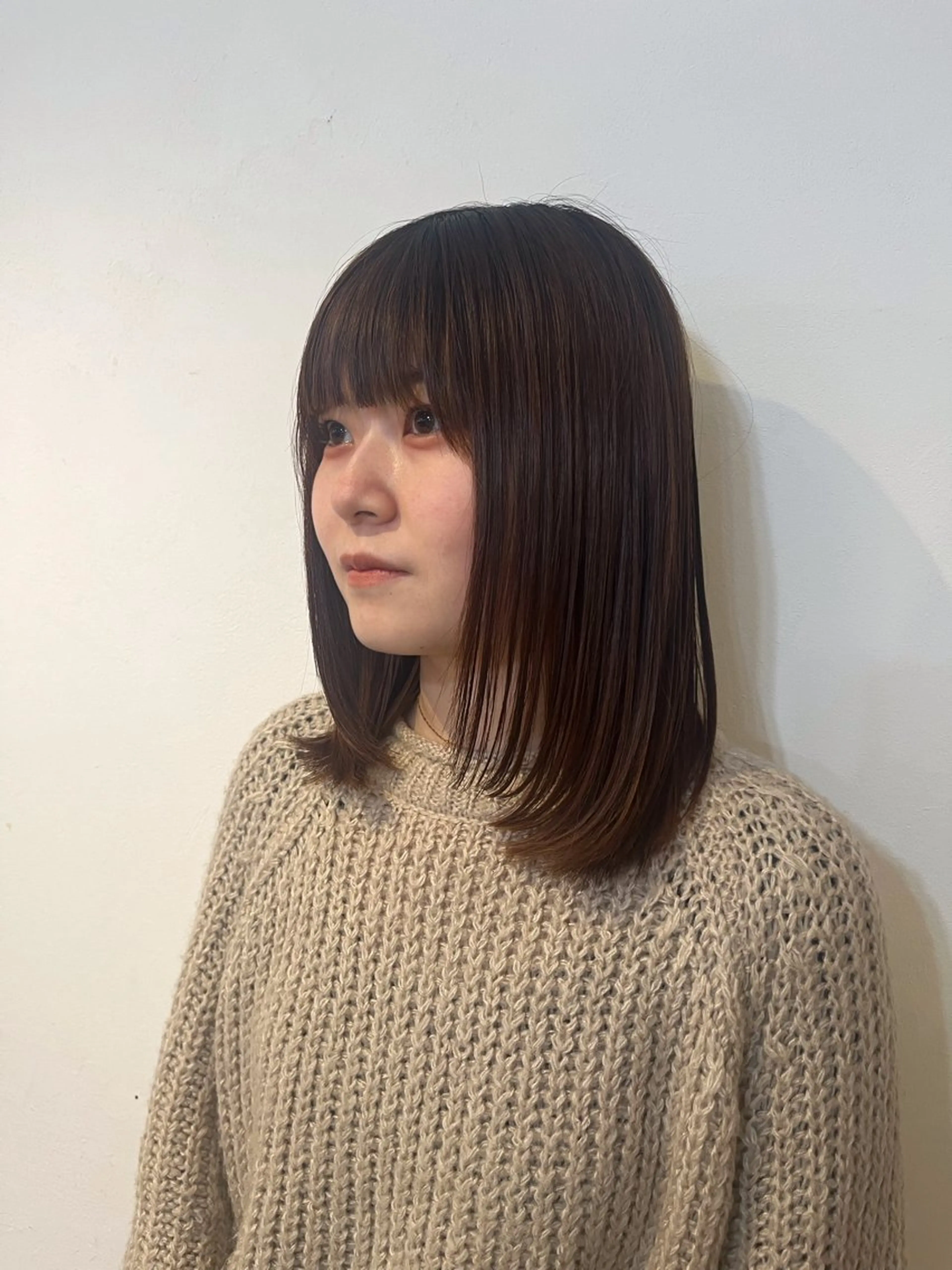 ミディアム 顔まわりレイヤー 顔周りカット レイヤーカット 🌱hito hito🌷💐のヘアスタイル