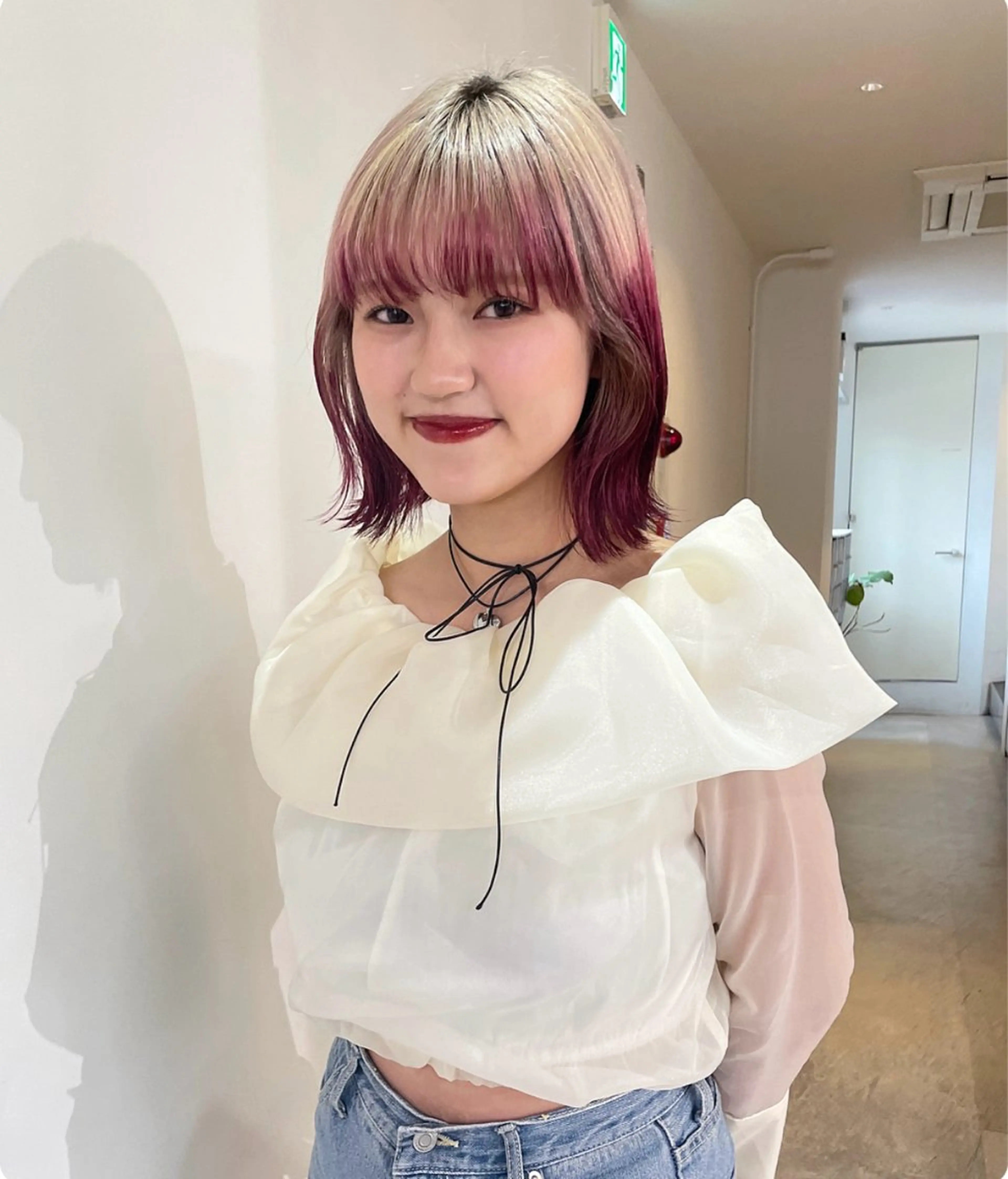 ショート カラー デザインカラー グラデーションカラー ヘアカラー トリートメント MIU/ルーツカラー ボブ/顔周りレイヤーのヘアスタイル