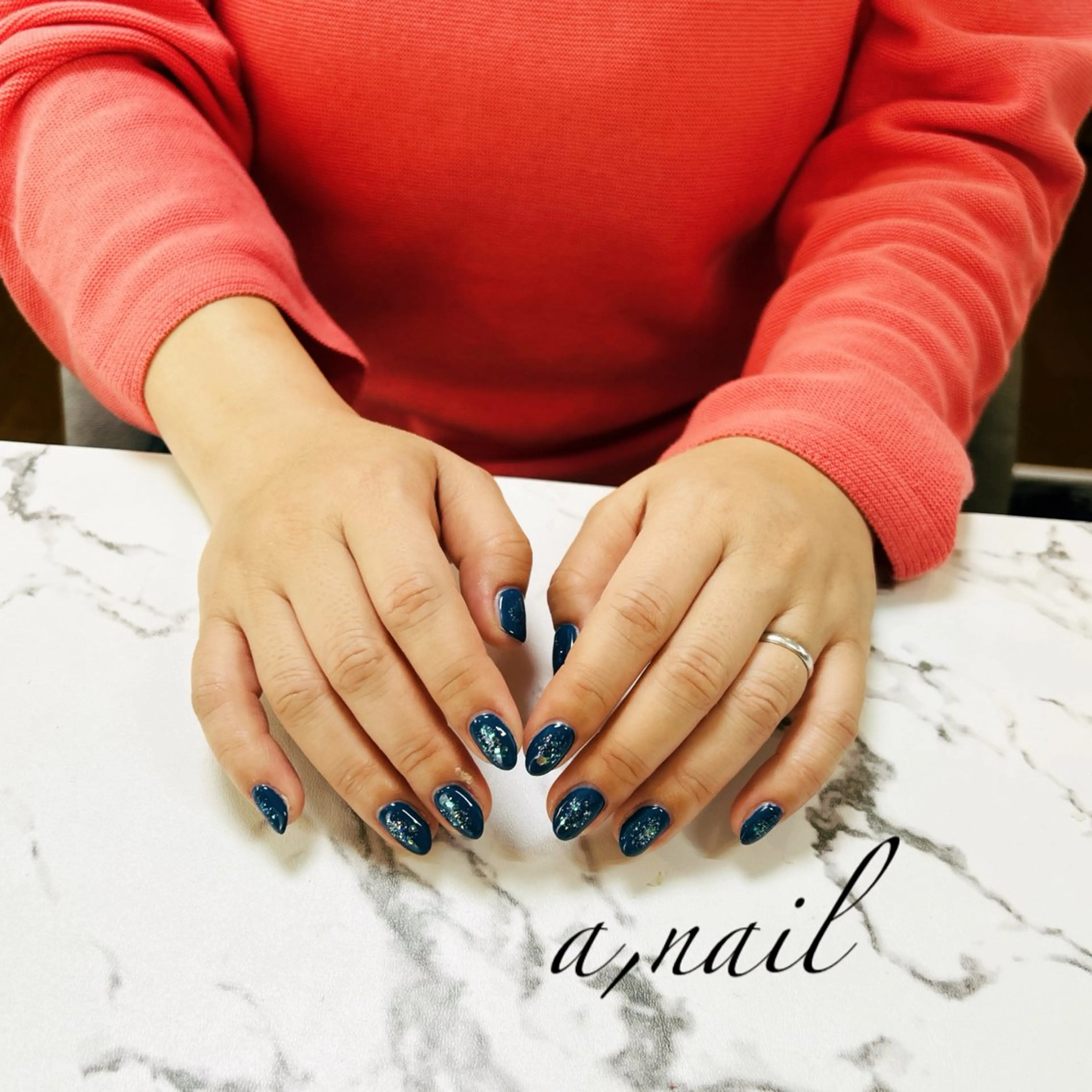 ネイル オーロラネイル キラキラネイル オフィスネイル ワンカラーネイル シンプルネイル ハンドネイル ネイルサロン エーネイルのネイルデザイン