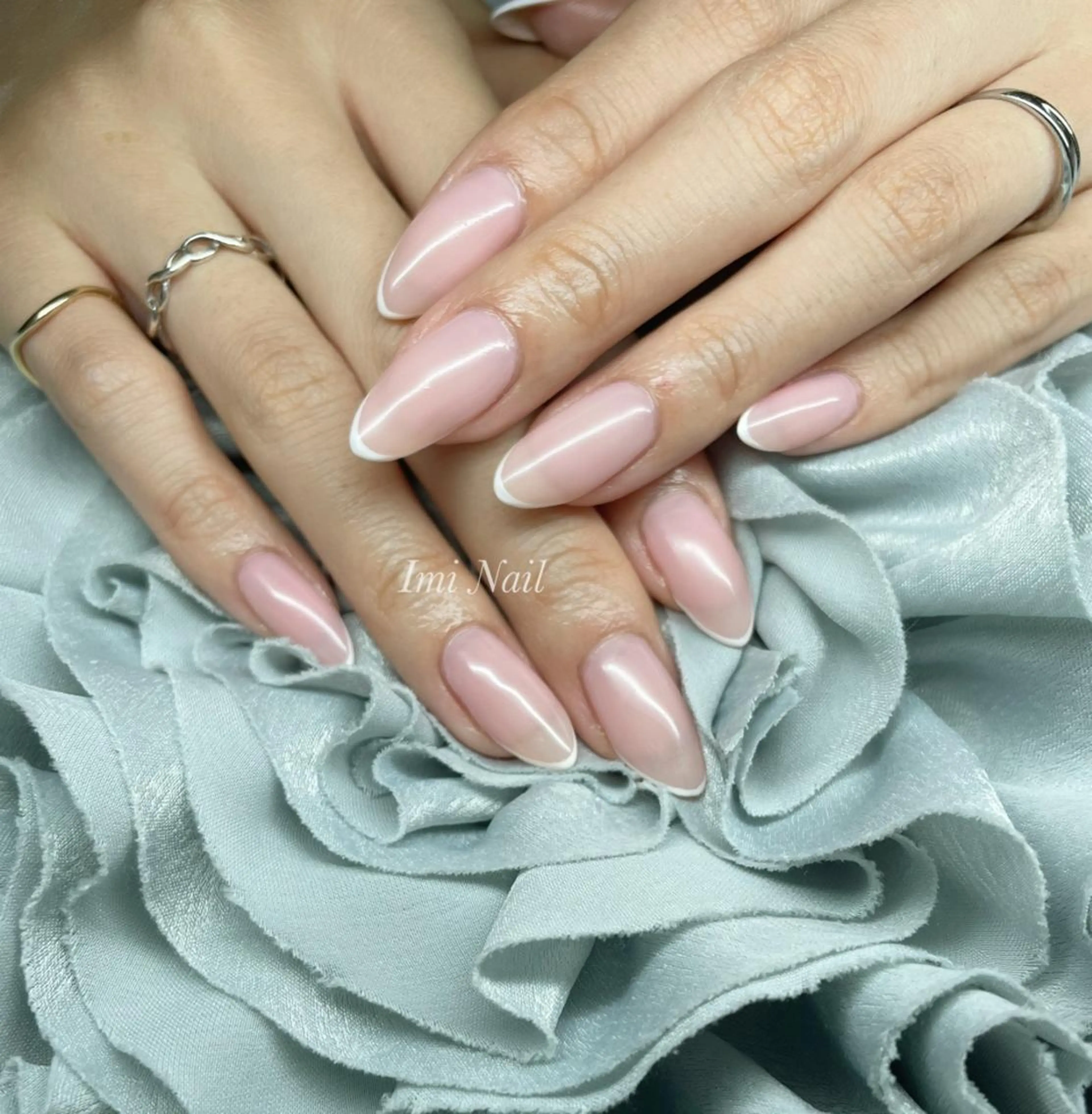 ネイル フレンチネイル オフィスネイル Imi Nail所属・Imi Nail 🫧🎀hirokaのネイルデザイン