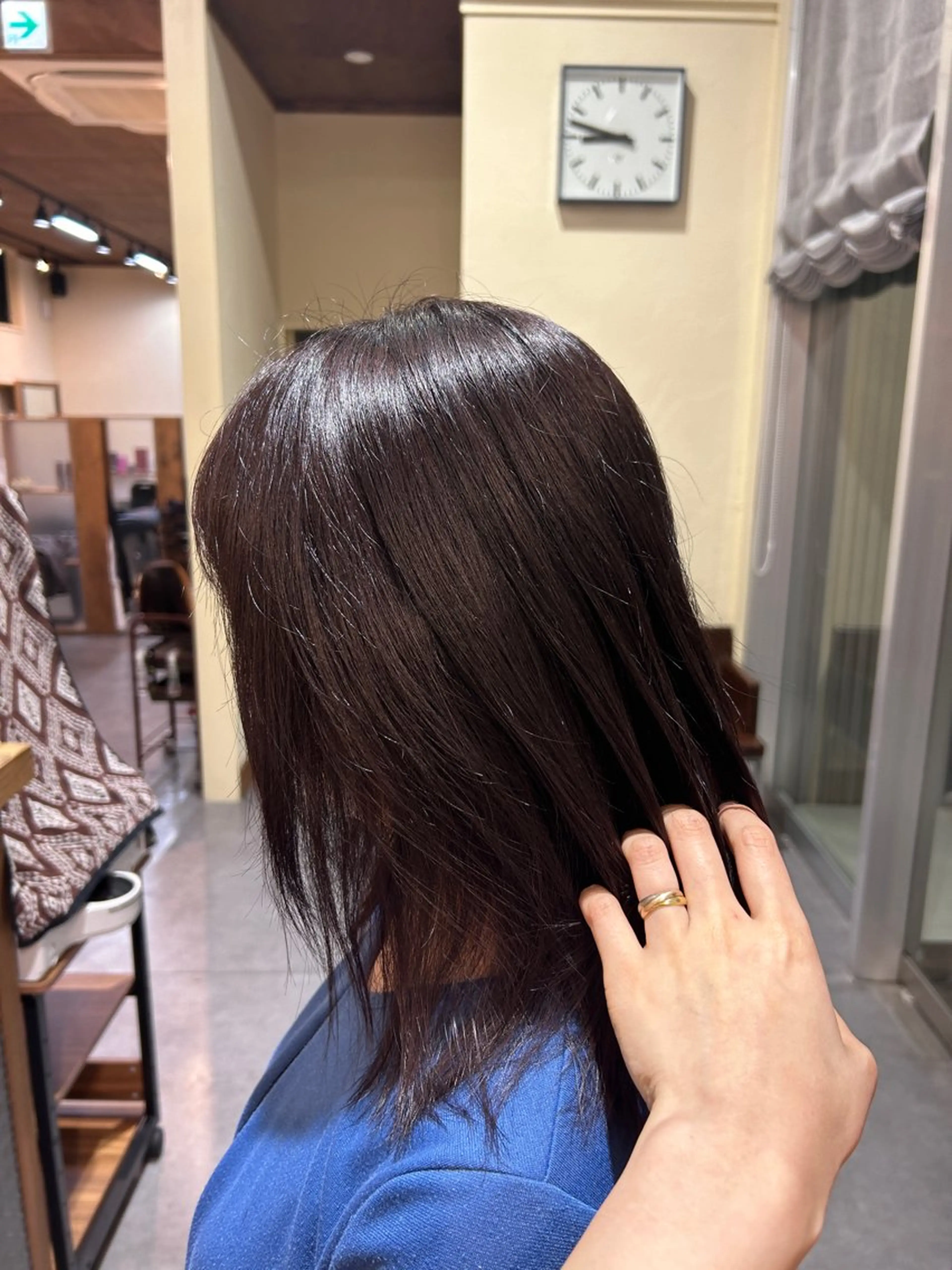 セミロング ピンクブラウン 井上 萌のヘアスタイル