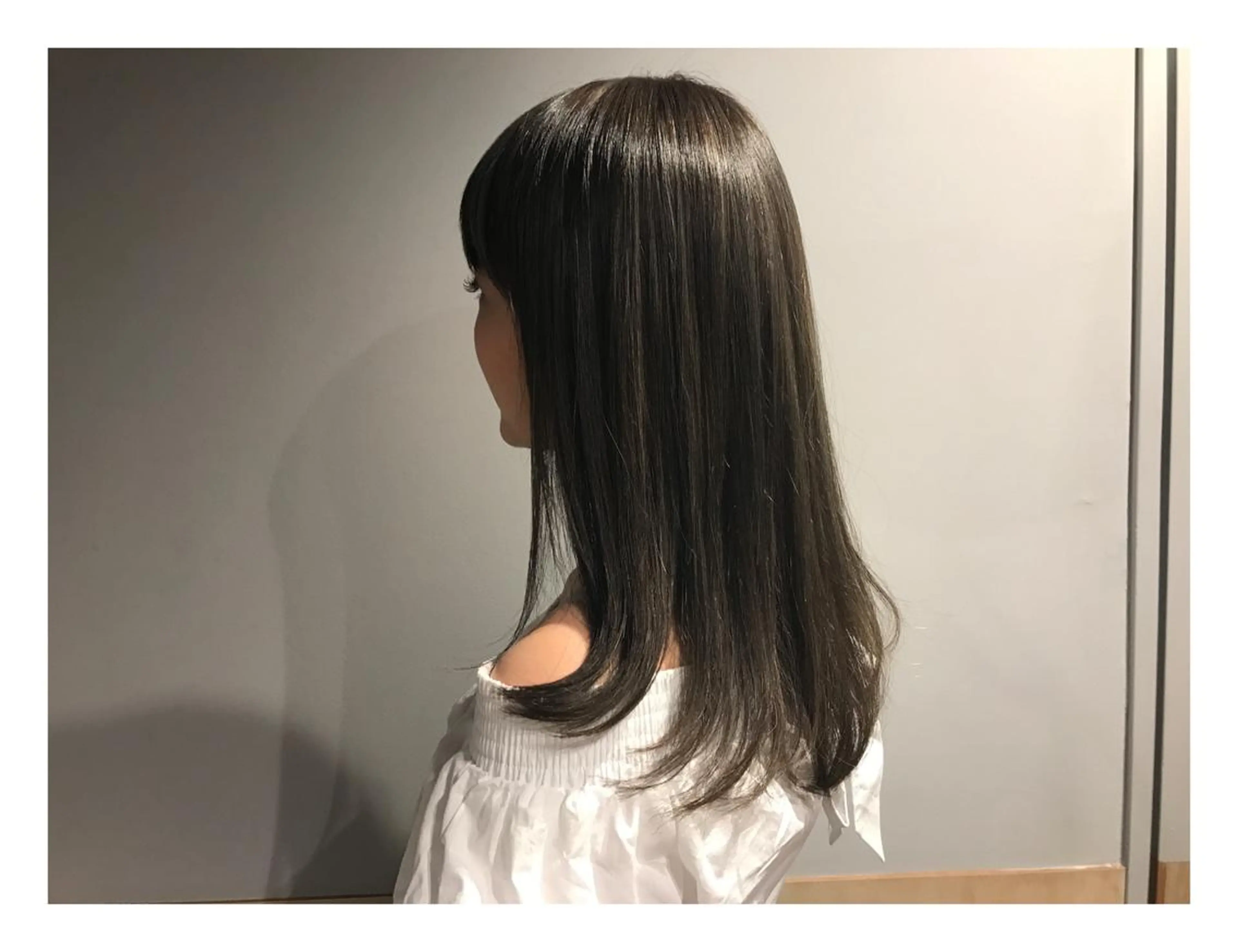 セミロング カラー ブリーチ ケアブリーチ ダブルカラー ハイライトカラー インナーカラー 【美髪とカット】 AKIFUMIのヘアスタイル