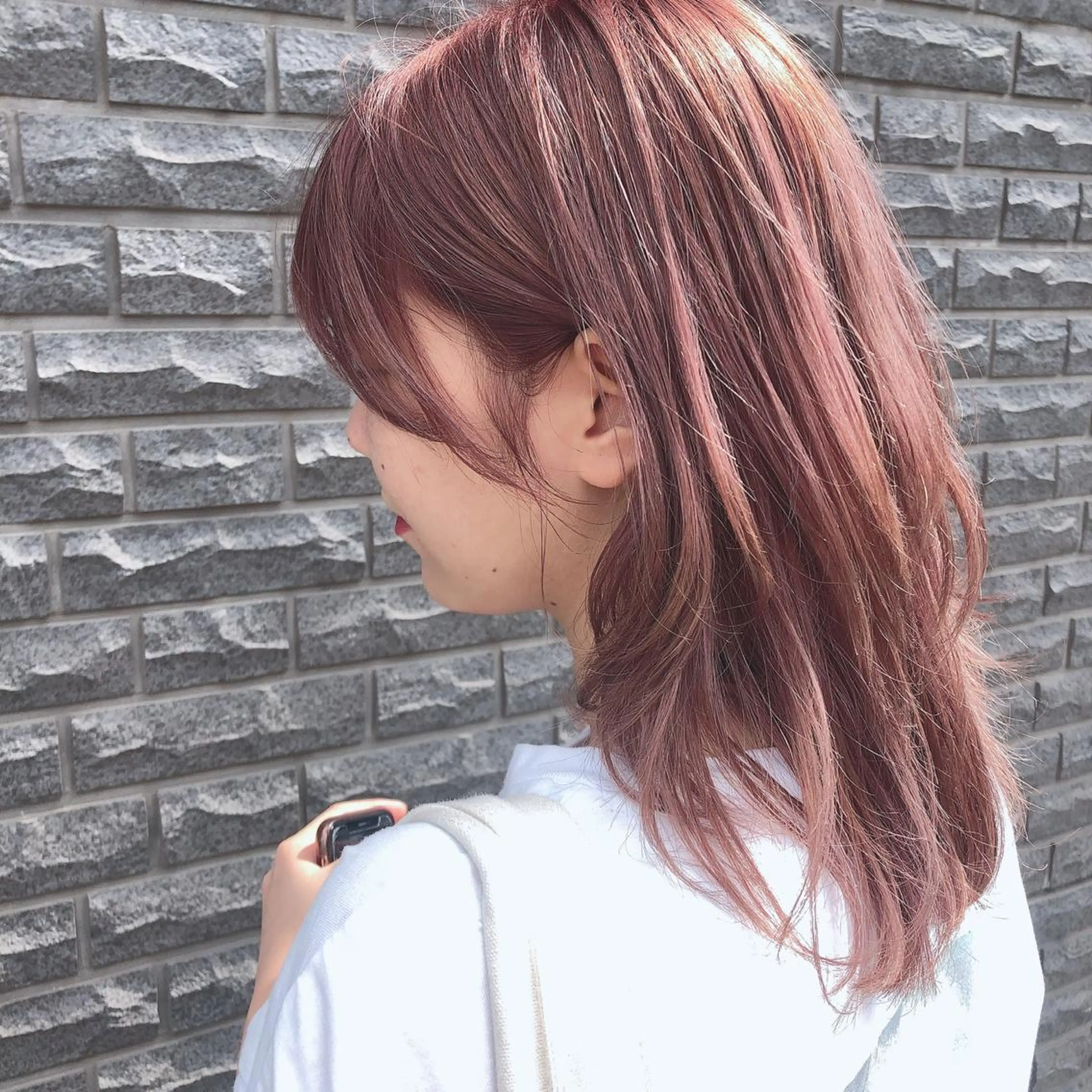 ミディアム カラー raika .のヘアスタイル