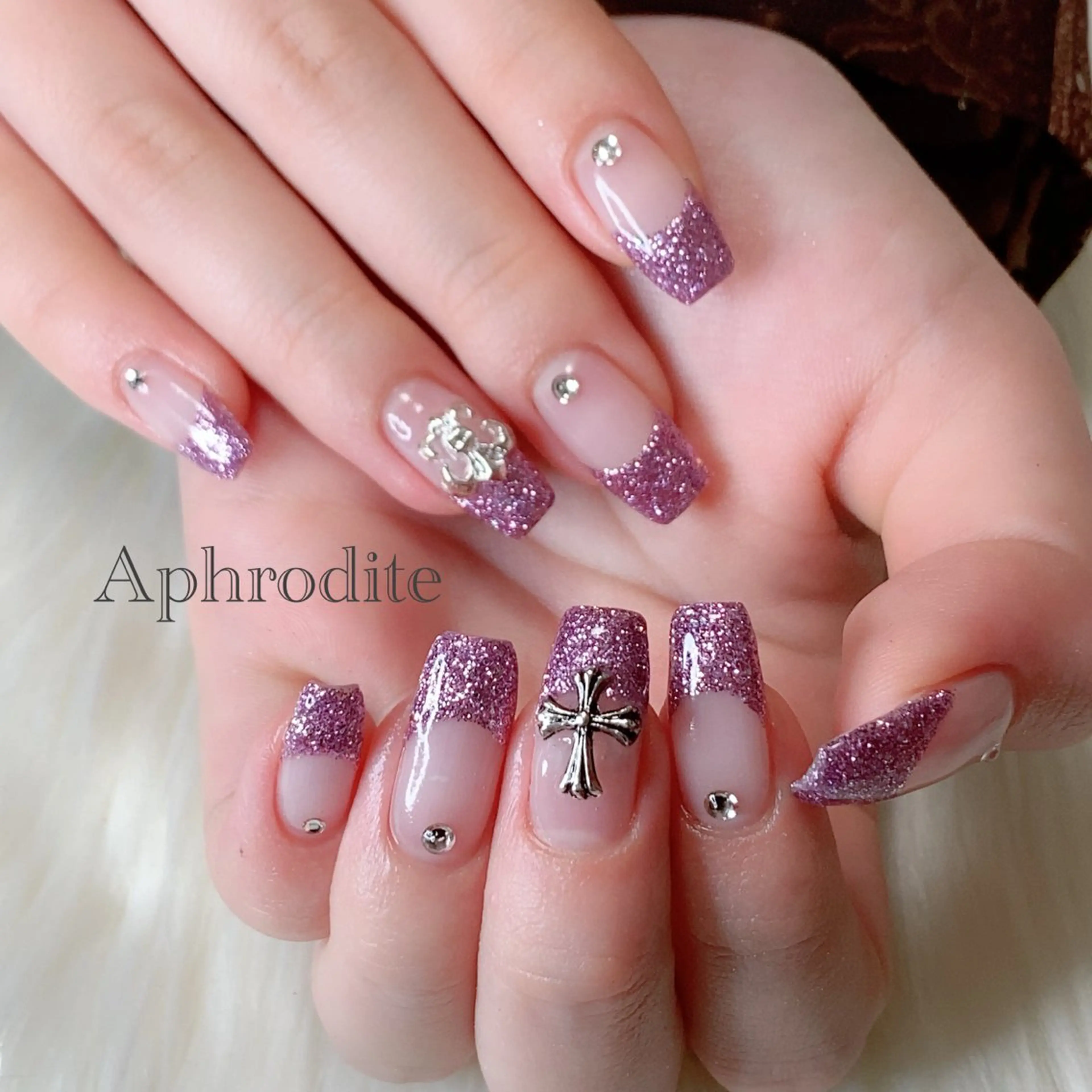 ネイル Aphrodite パラジェル認定サロンのネイルデザイン