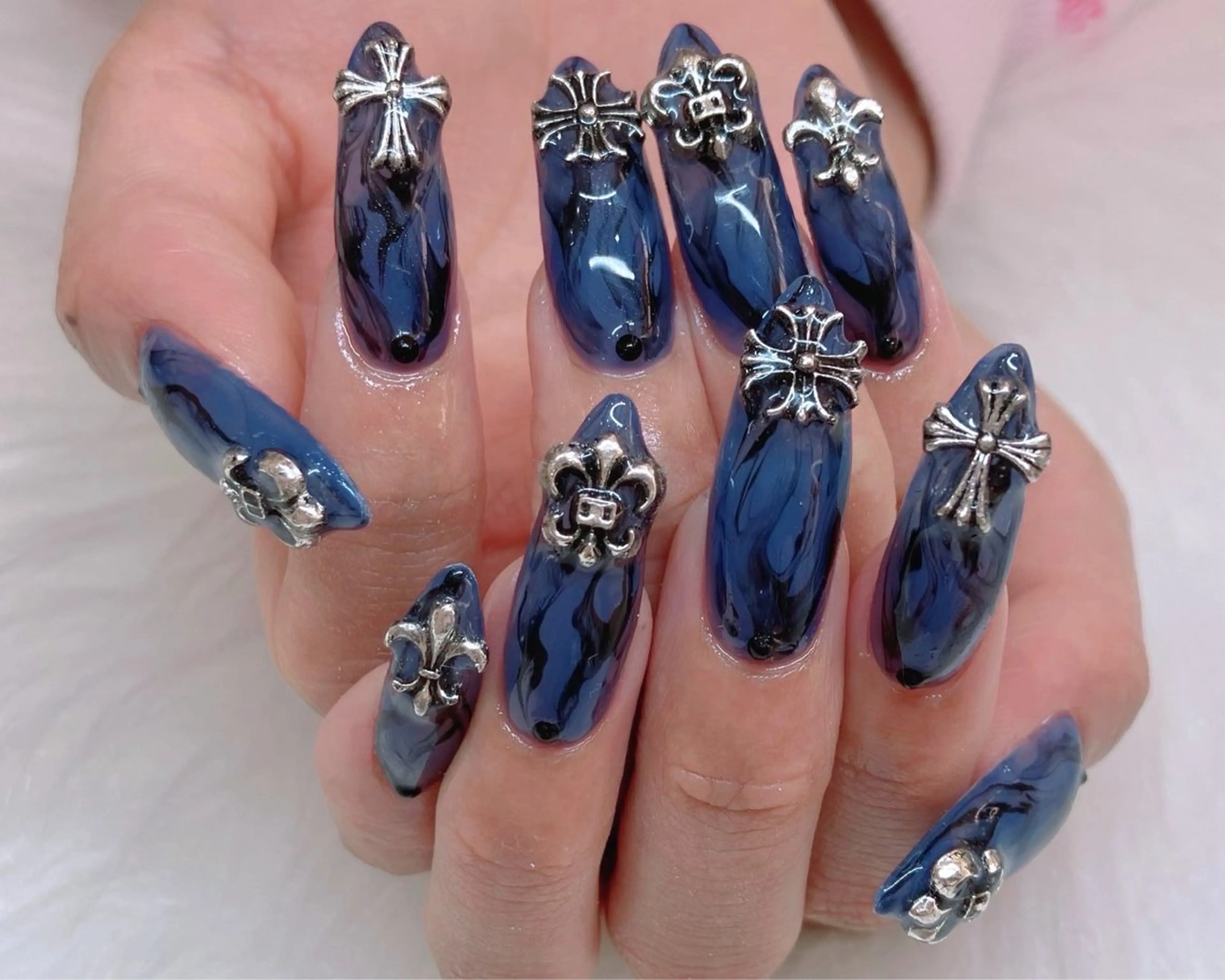 ロング NAILSGOGO shibuyaのネイルデザイン