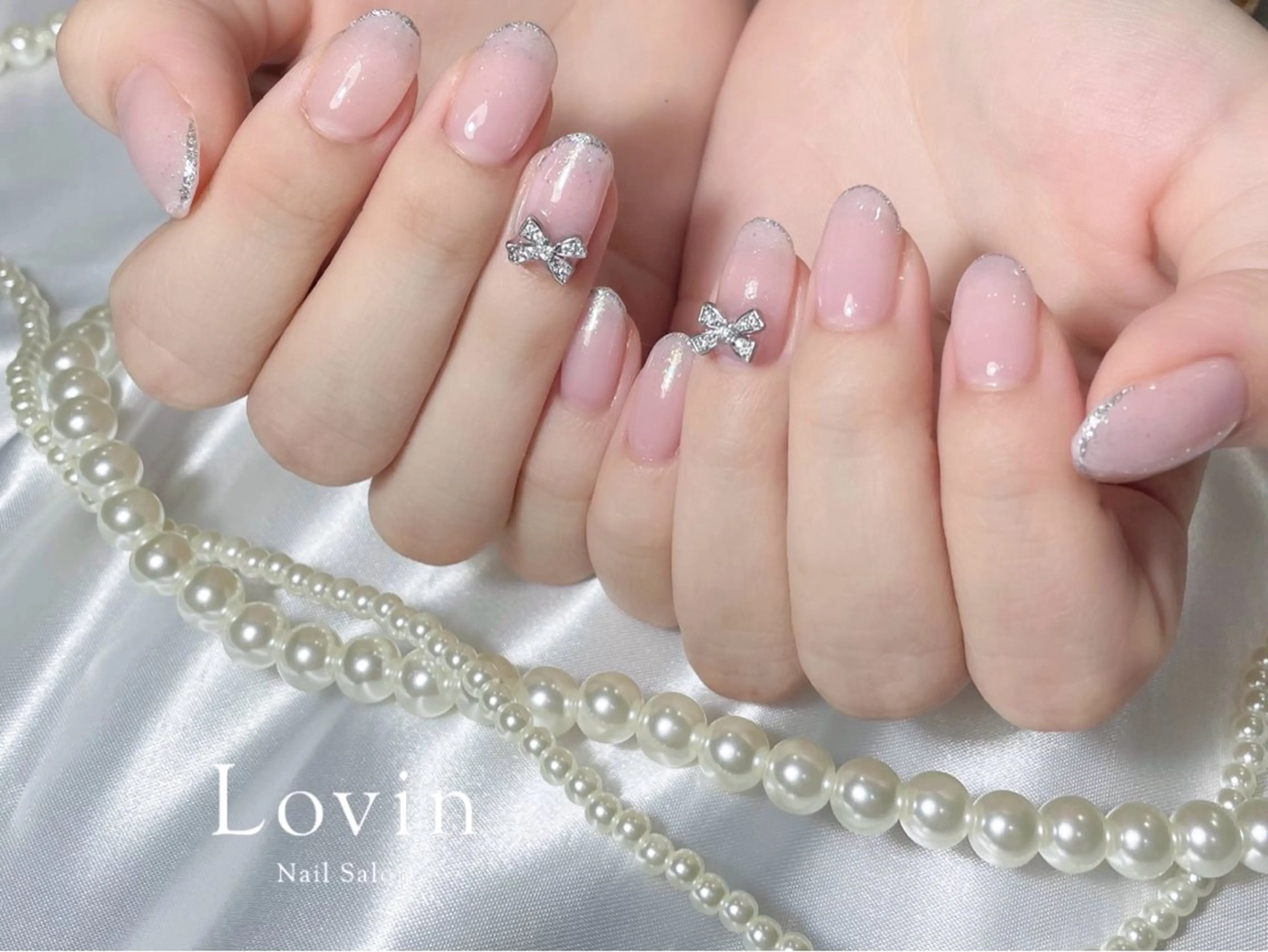 ネイル ジェルネイル ガーリー オフィスネイル パラジェル パラジェルプレミアムサロン nail care &spa Lovin［ラヴィン］所属・Azegami Minaのネイルデザイン