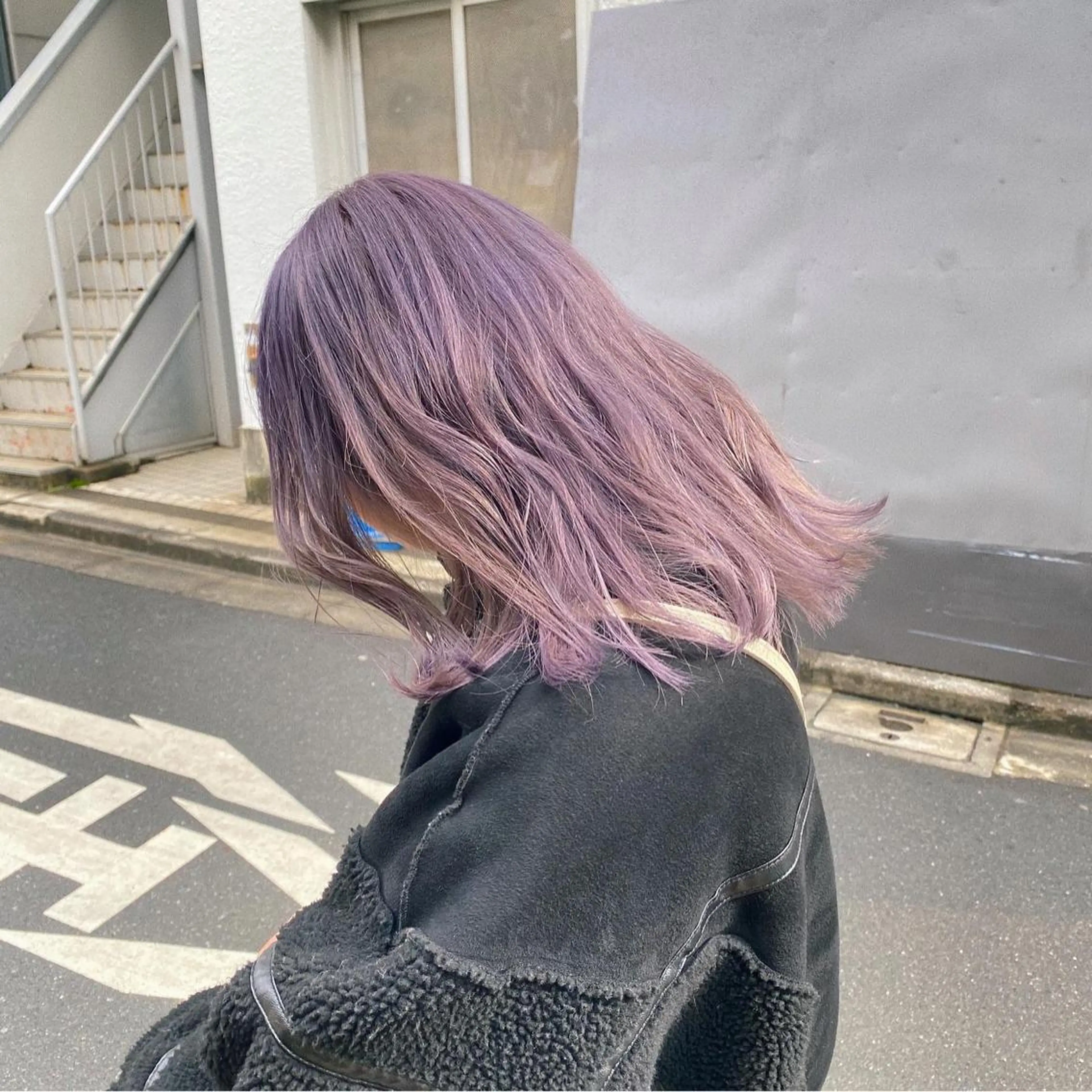 ミディアム カラー カット ヘアカラー トリートメント レイヤー/ウルフエク テブリーチ磯部ユズキのヘアスタイル