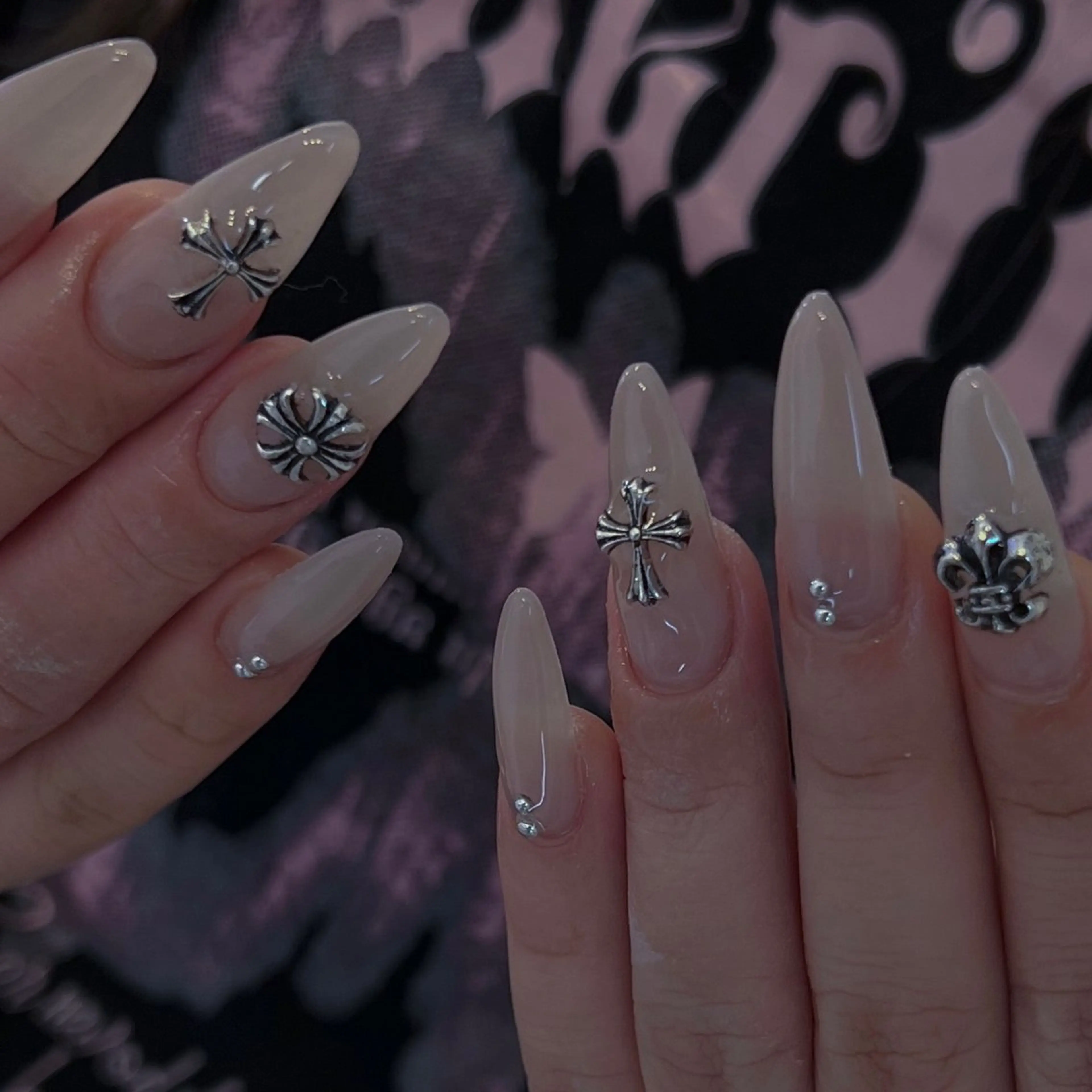 ネイル byeol  nail (ビョルネイル)所属・🌧byeol nail🤍のネイルデザイン