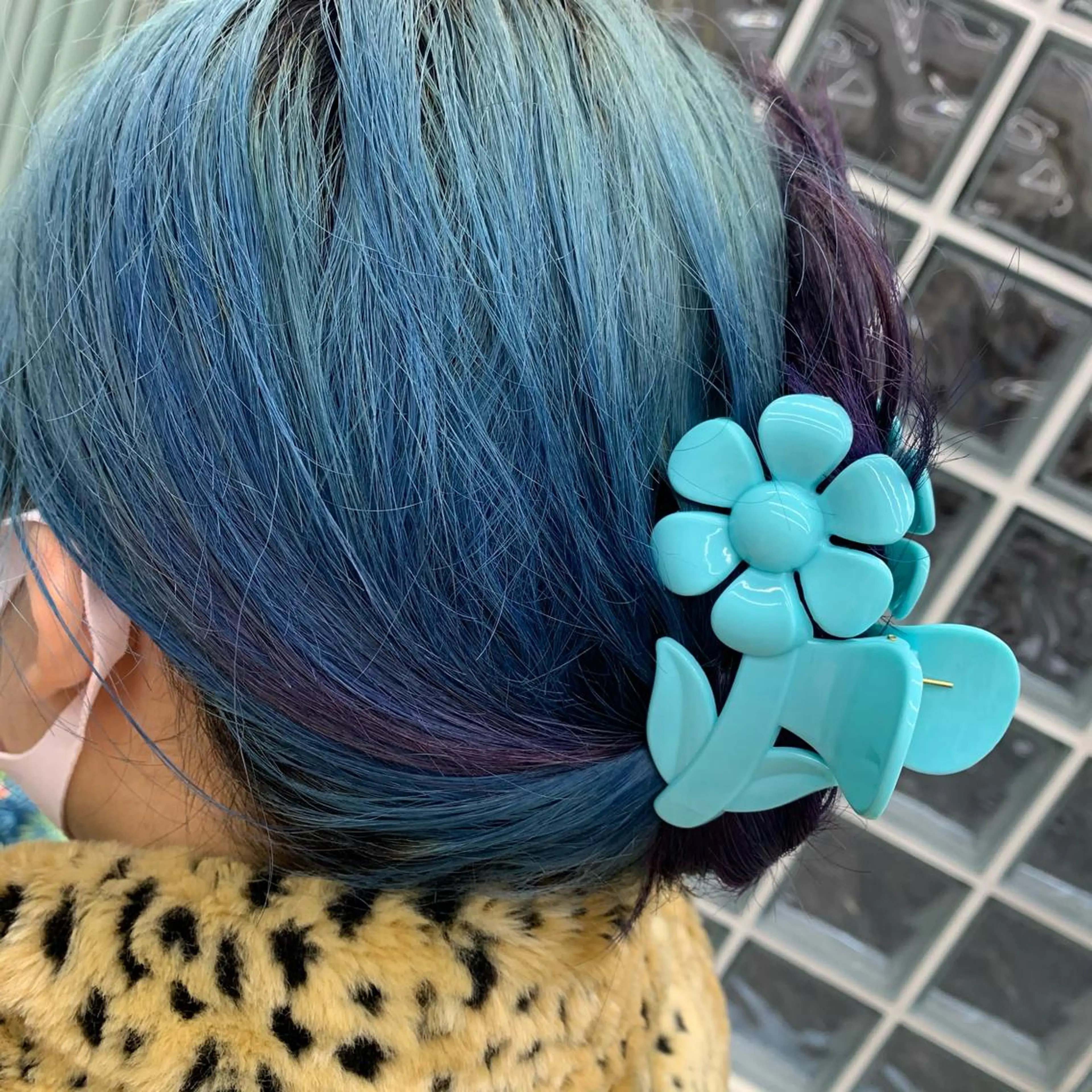 カラー ヘアアレンジ ブルーカラー 桃果 momokaのヘアスタイル