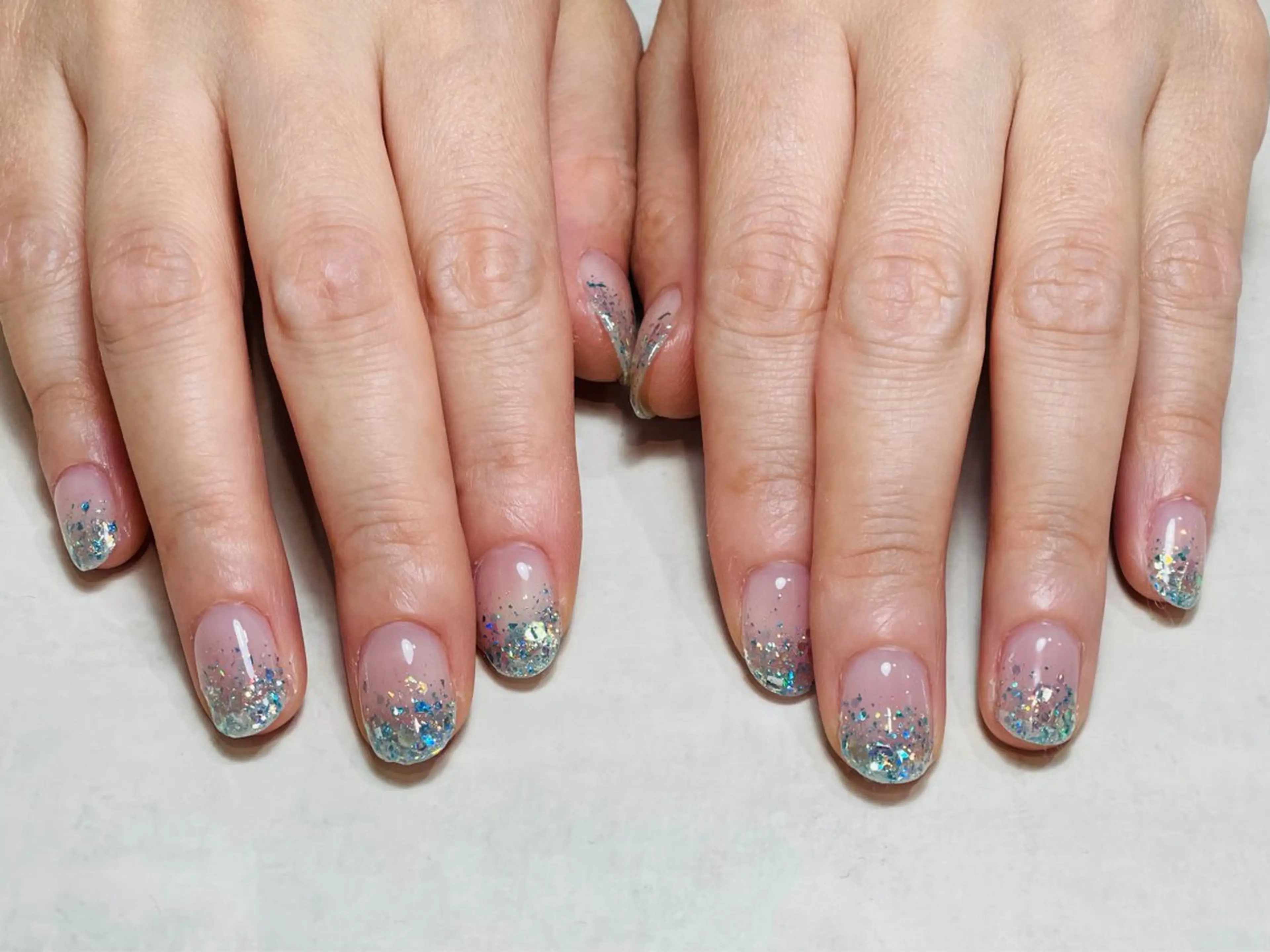 ネイル ラメ(グリッター) ラメグラデーション Plus3rd所属・Plus 3rd/ chiakiのネイルデザイン