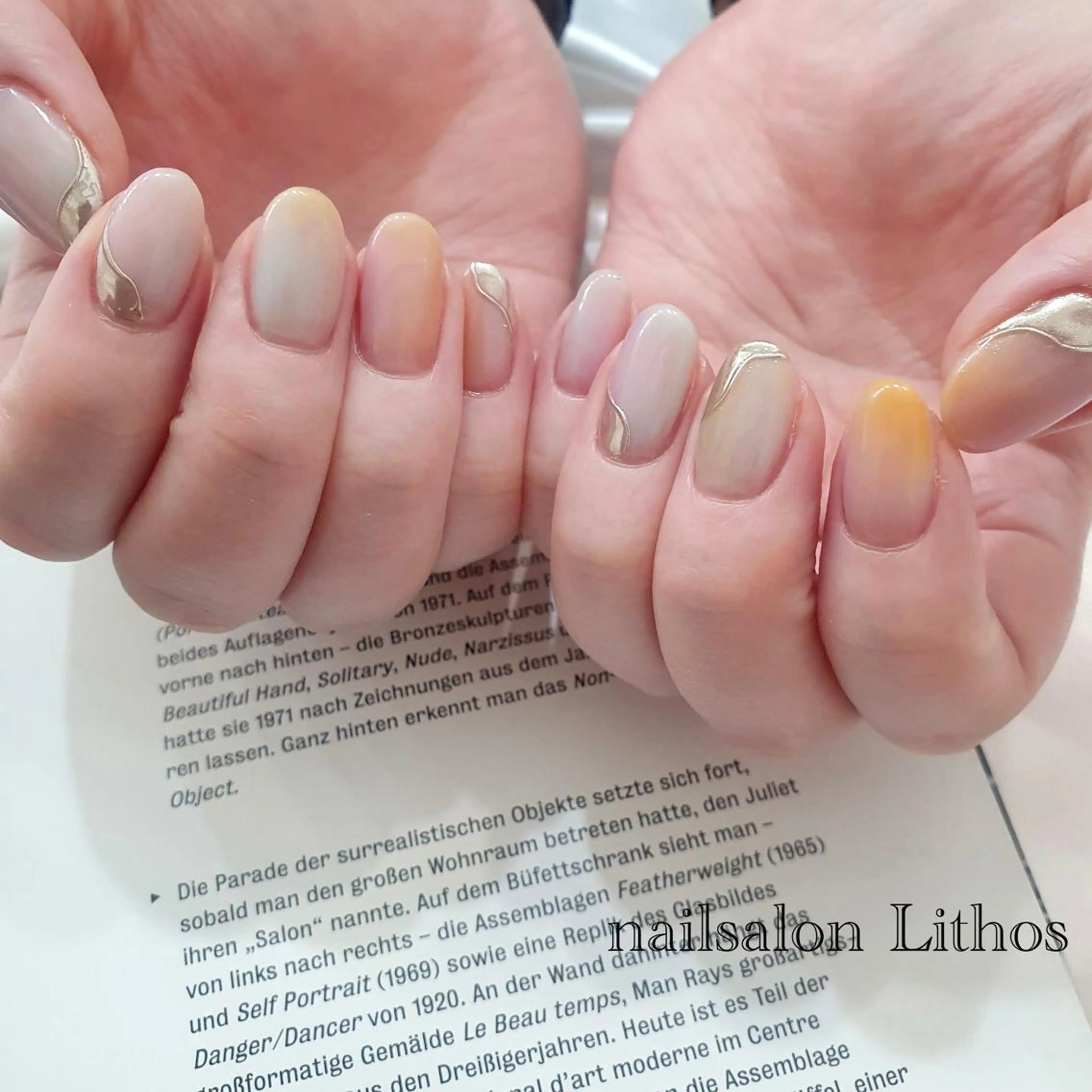ネイル ニュアンスネイル ハンドネイル nailsalon Lithos所属・nailsalon Recontreのネイルデザイン
