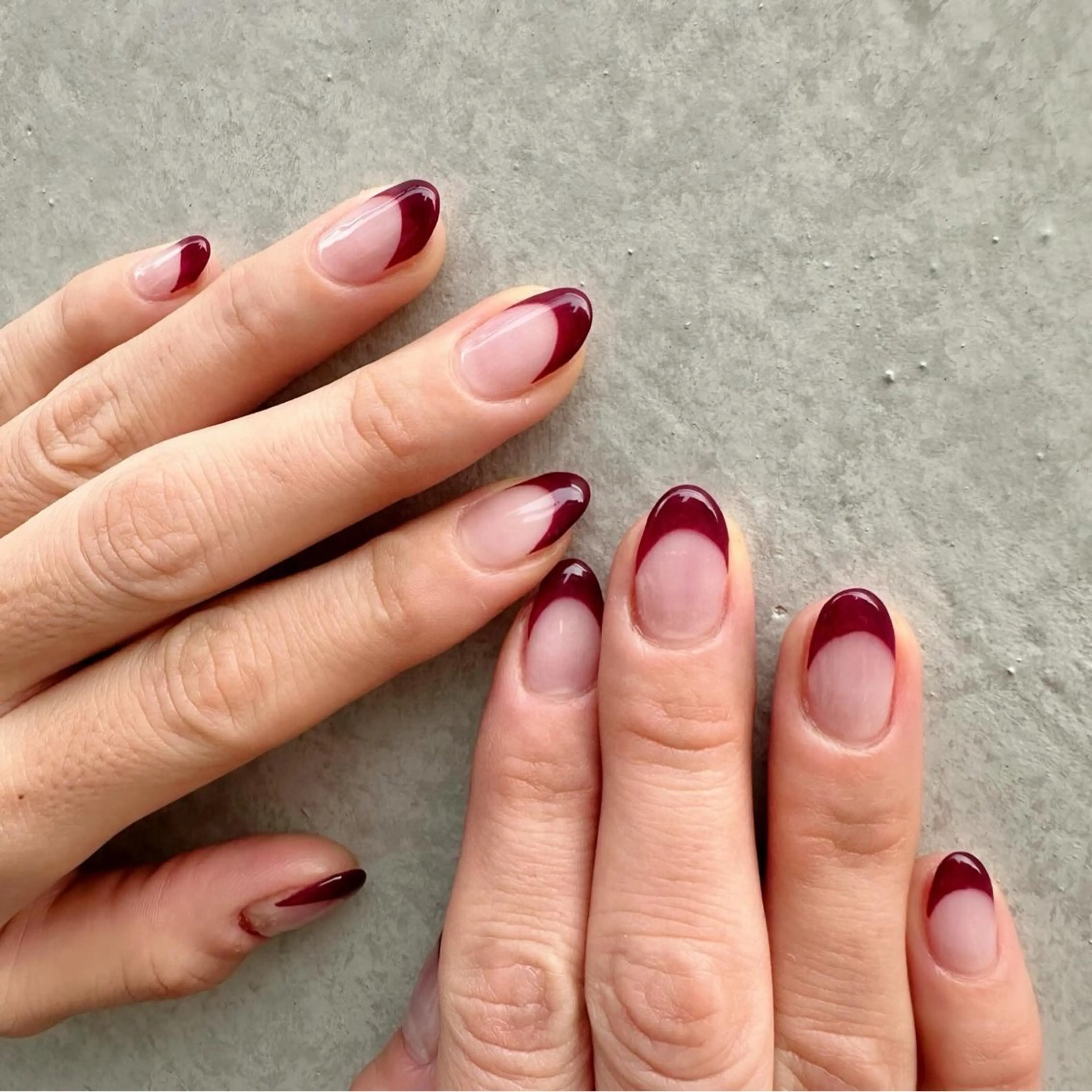 ネイル ボルドー フレンチネイル 氷ネイル・うるうるネイル 韓国ネイル ニュアンスネイル 🪞KAPE NAIL 🪞のネイルデザイン