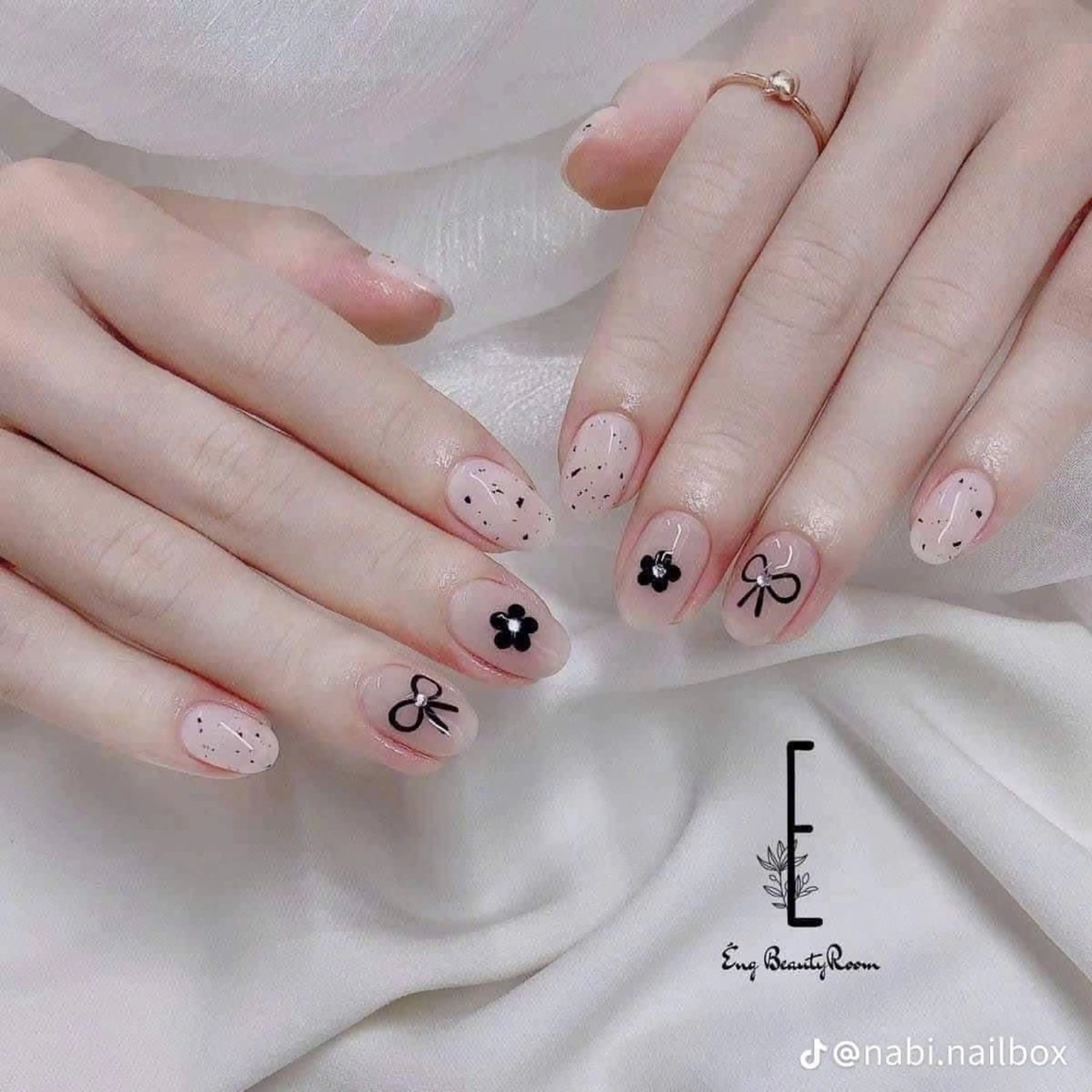 ネイル ハンドネイル Rose Ana.Chuoのネイルデザイン
