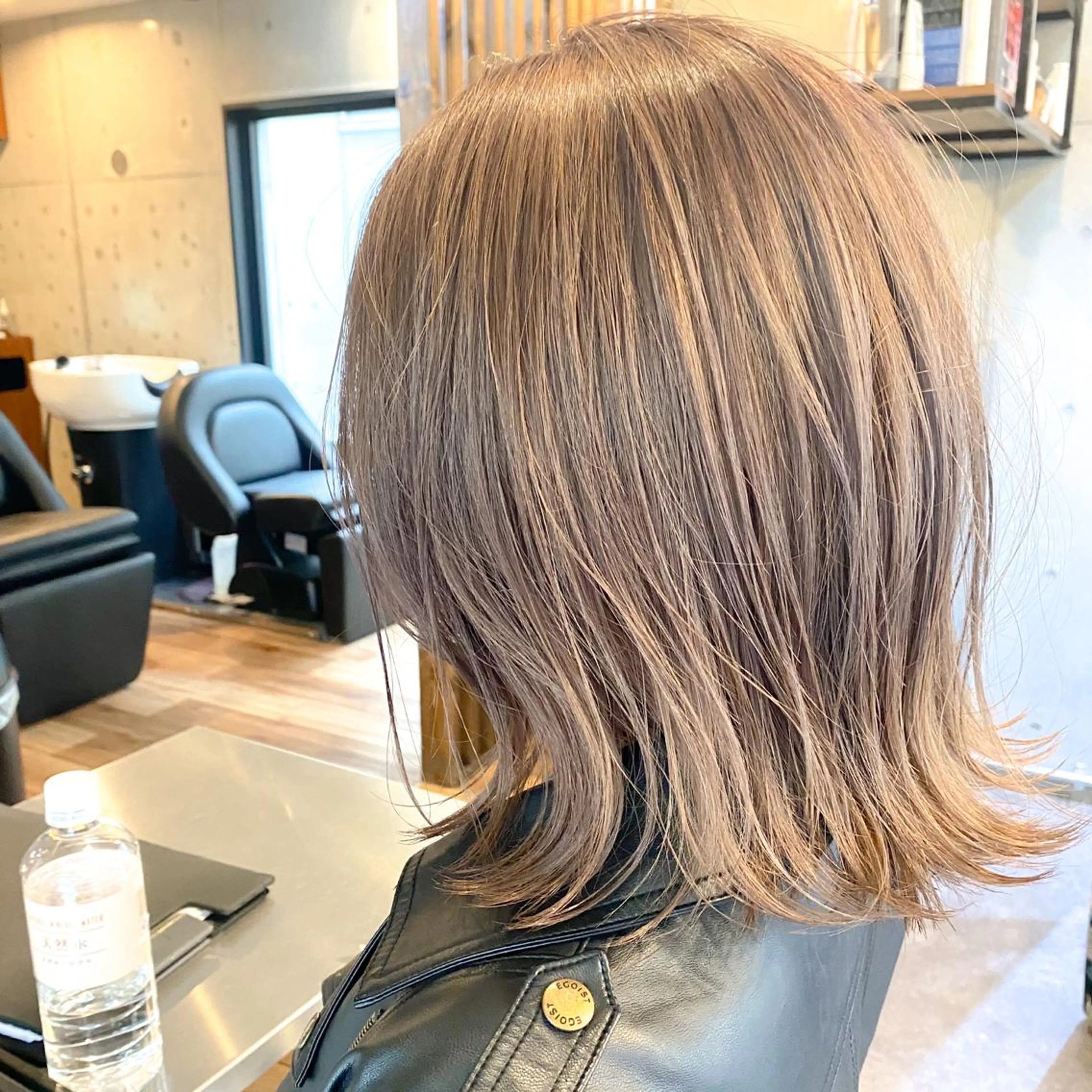 ミディアム カラー 艶髪ブリーチ 永井竜也のヘアスタイル