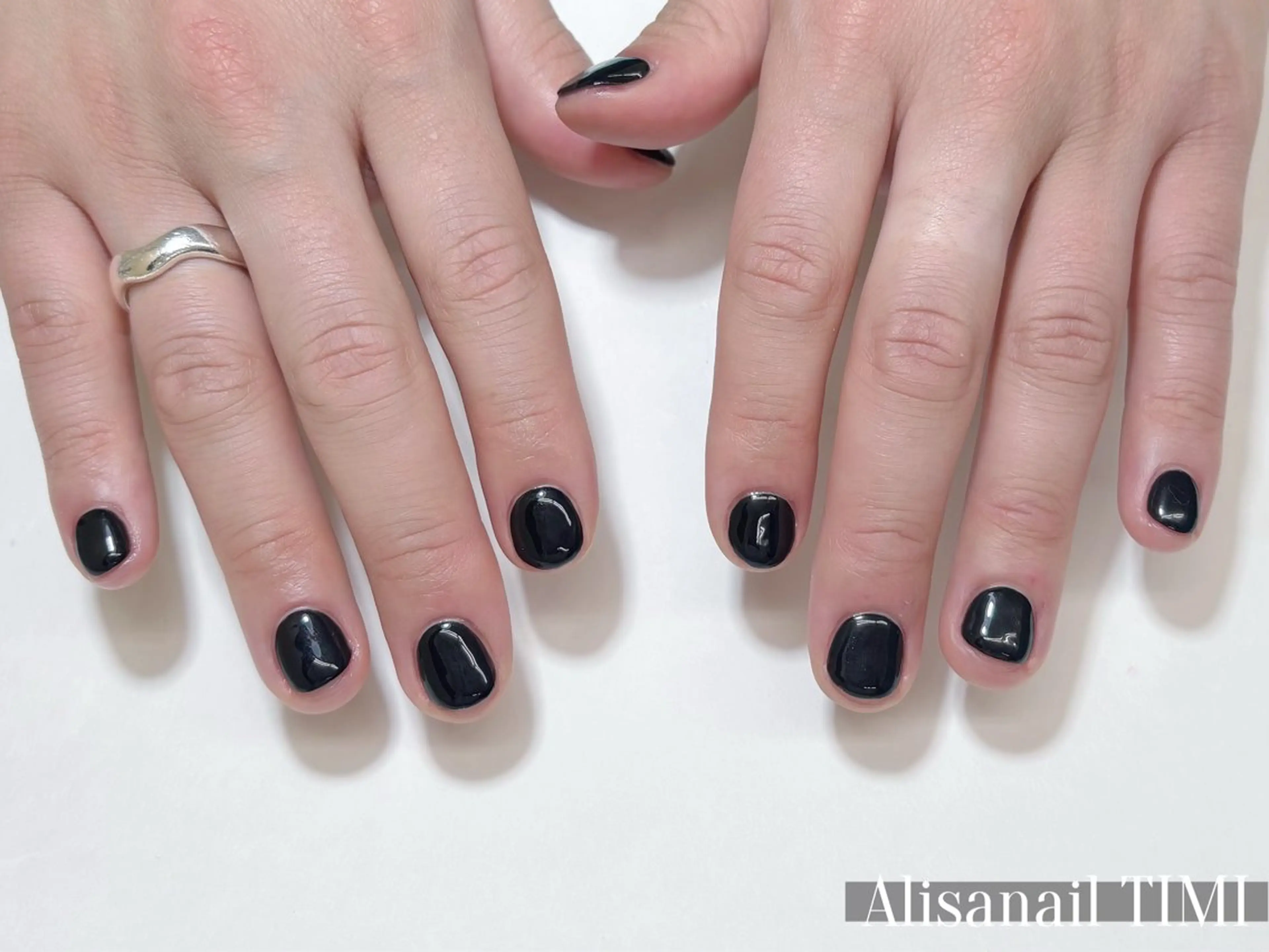 ネイル メンズネイル ワンカラーネイル ハンドネイル Alisa nail Timiのネイルデザイン