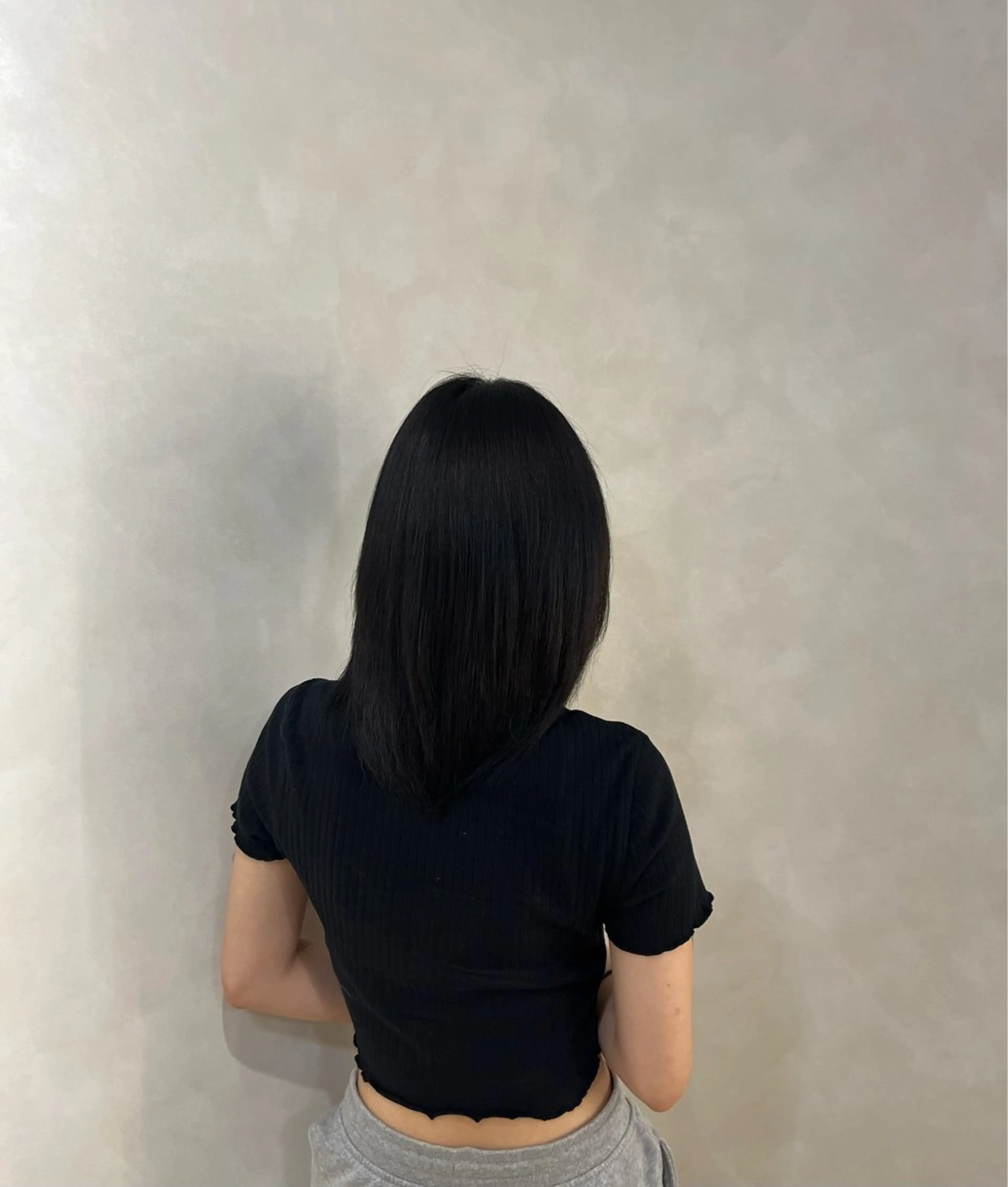 ミディアム カラー 大西 愛梨のヘアスタイル