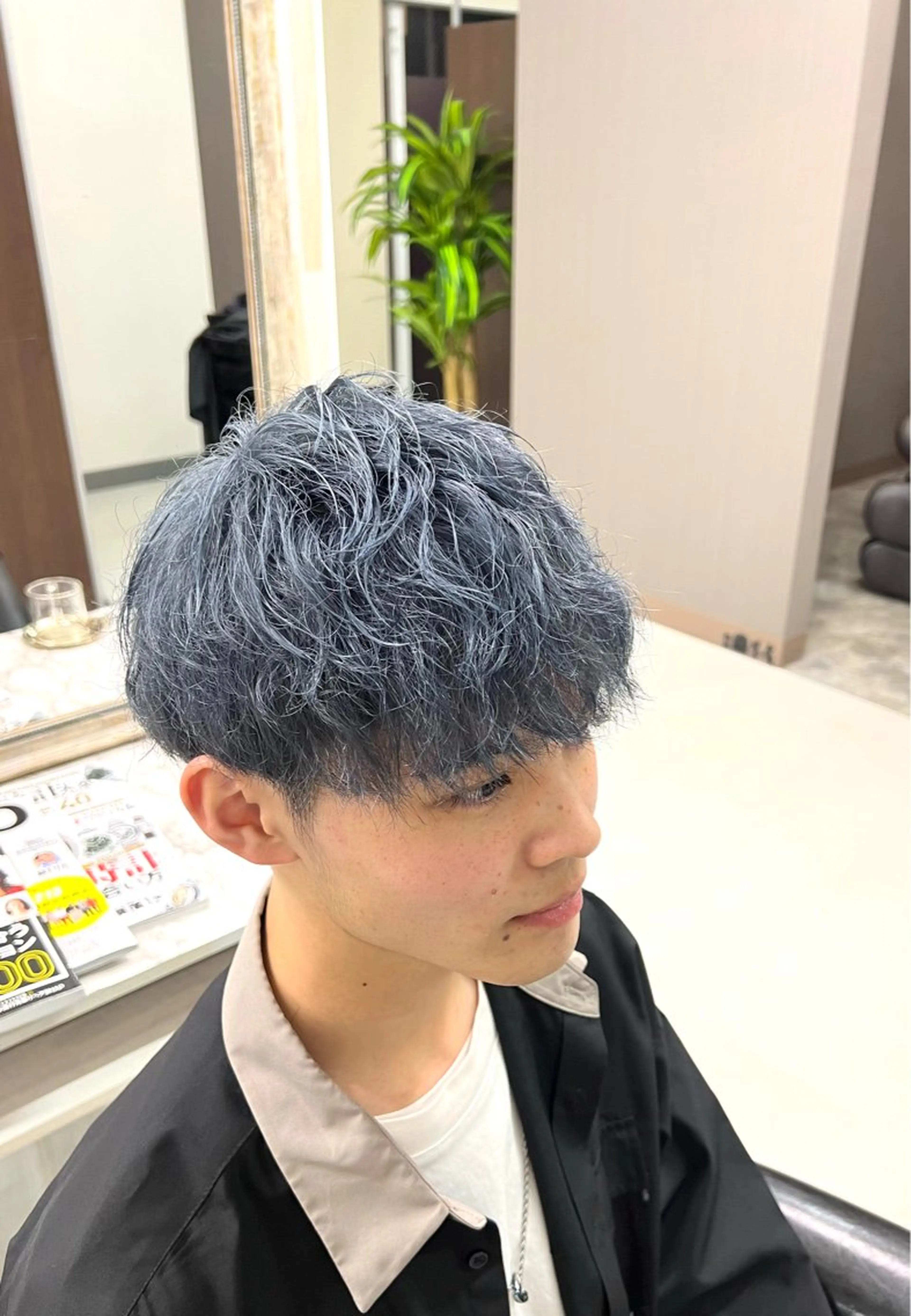 ショート カラー メンズ ブルーカラー シルバー KEN 🌟のヘアスタイル