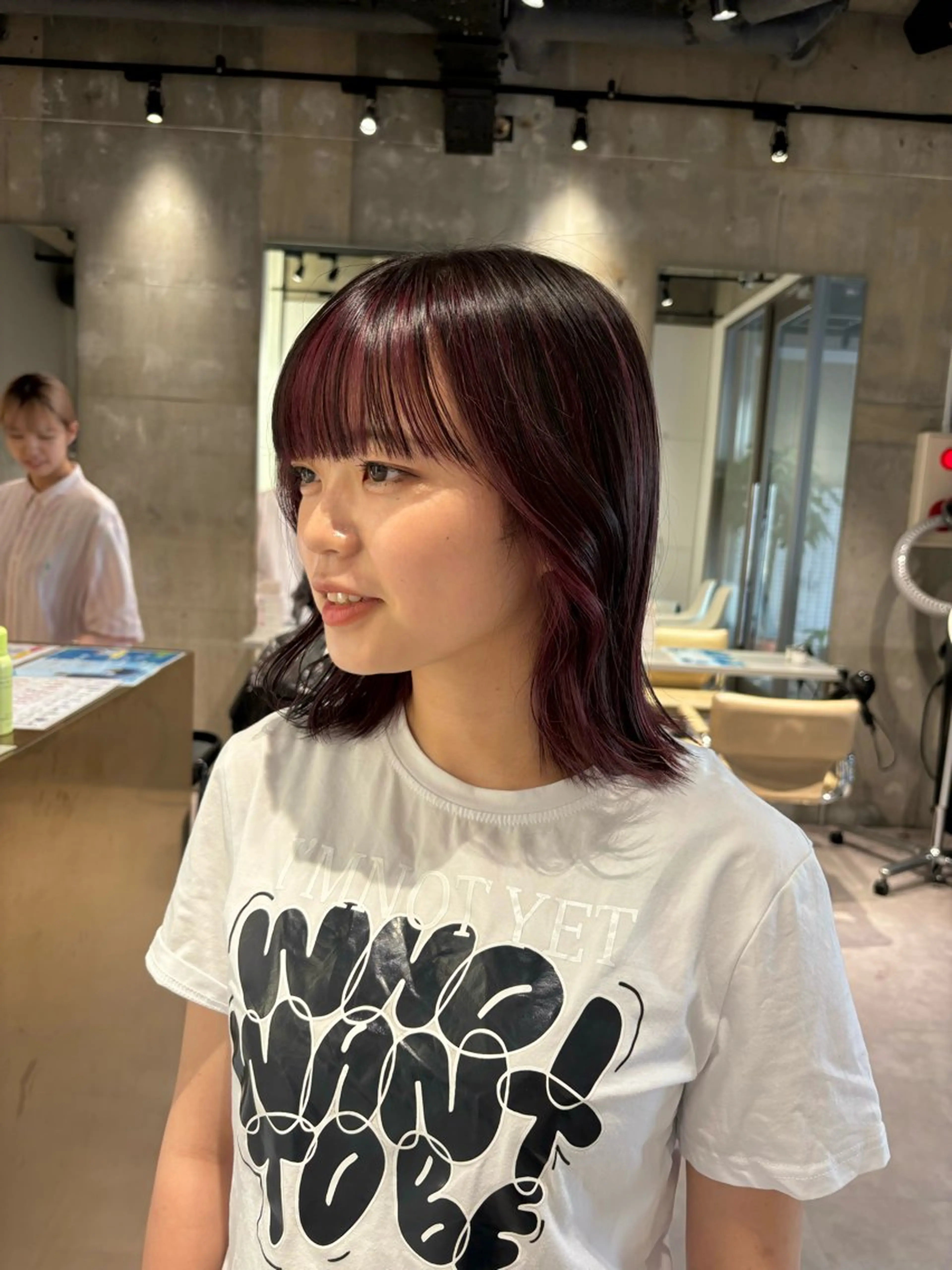 ミディアム カラー インナーカラー ヘアカラー mina🌿無料ショ ートカット募集中🚨のヘアスタイル