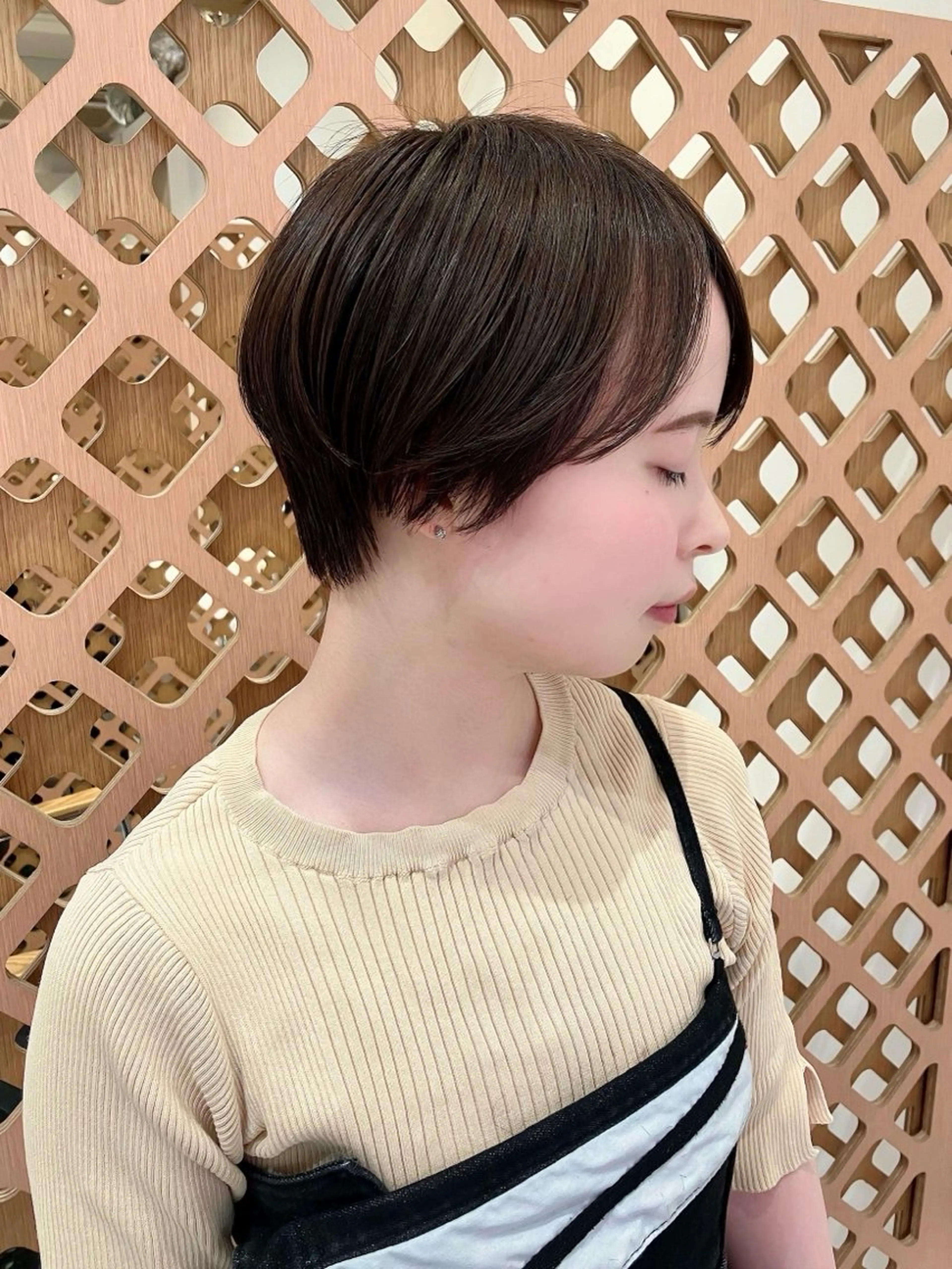 ショート カラー アディクシーカラー ショートヘア カット ヘアカラー 川間 将彦のヘアスタイル